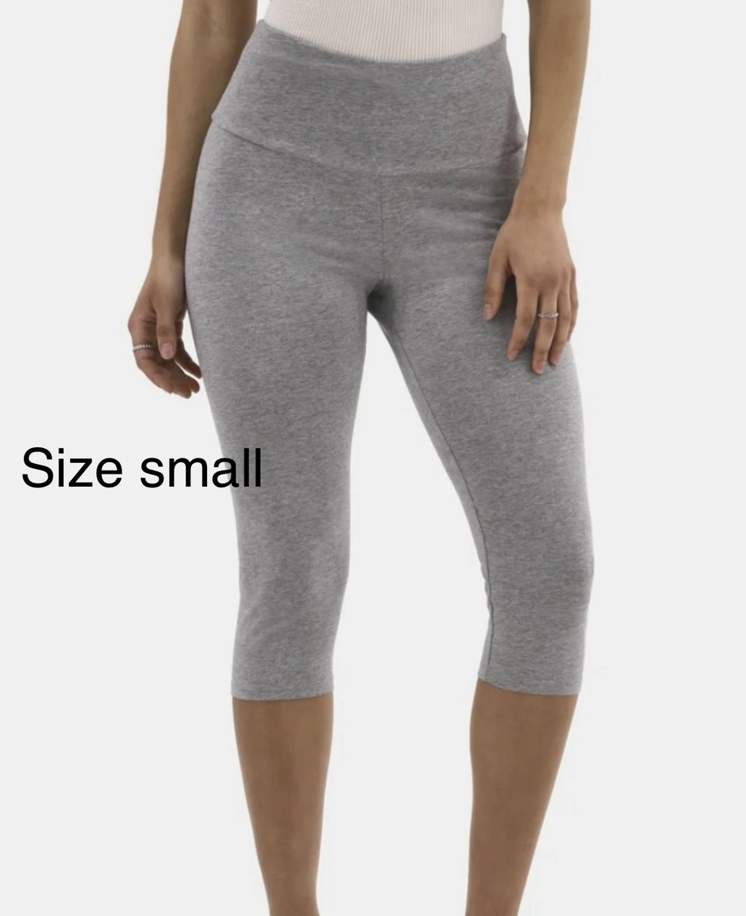 No Boundaries Women's Capri Leggings