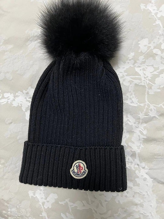 moncler pom beanie