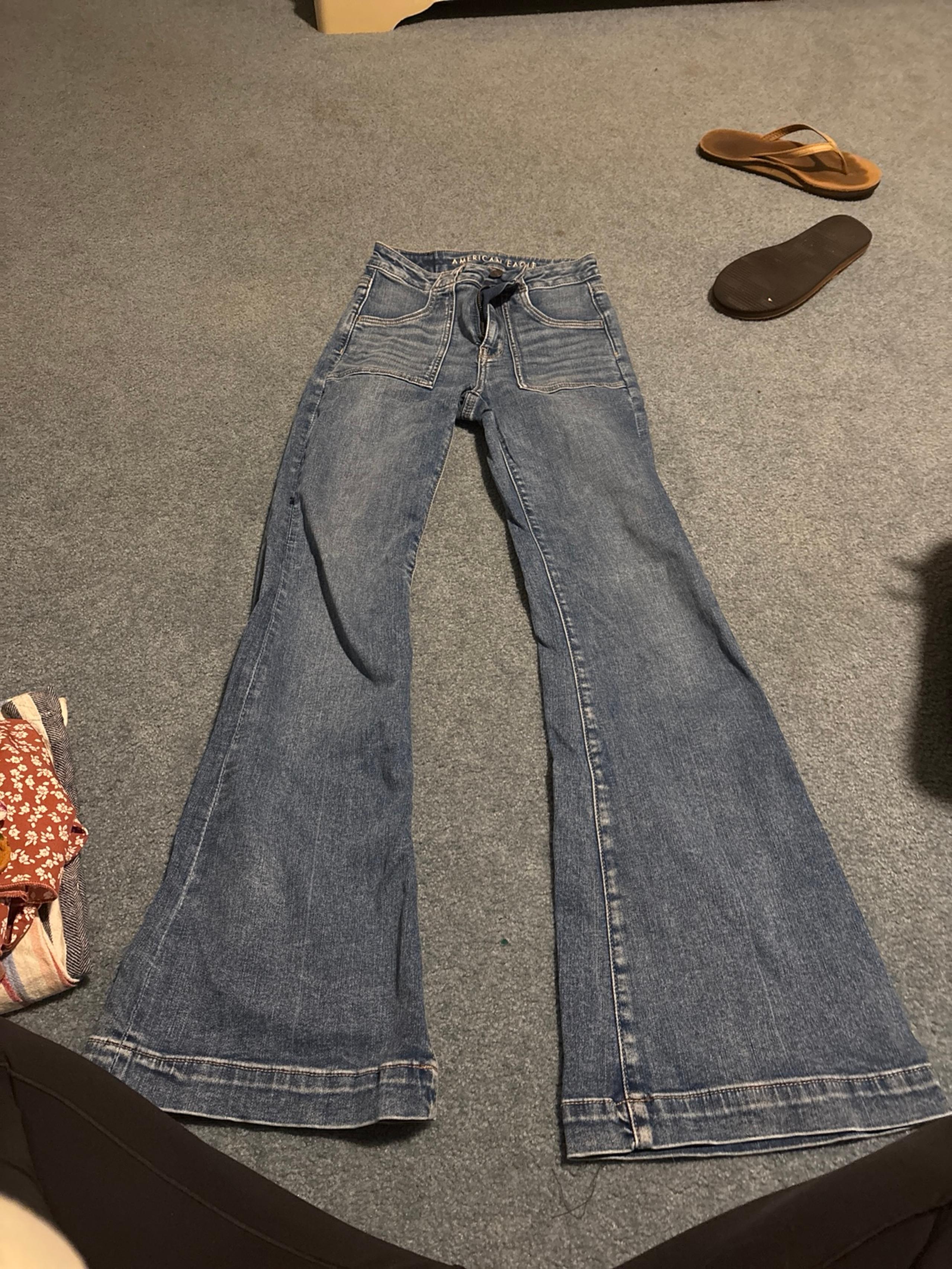 American Eagle Flair Jeans