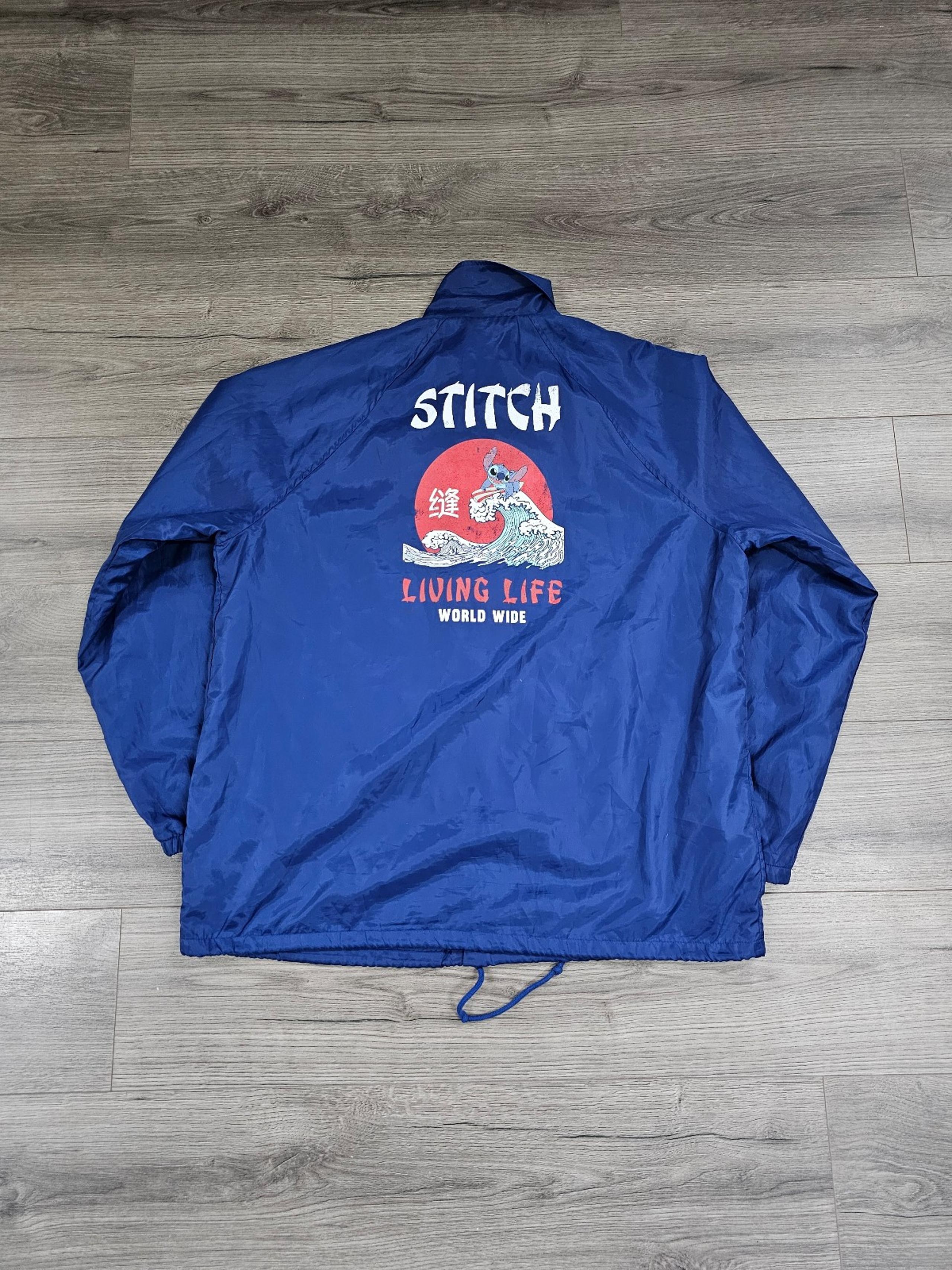 Disney Lilo & Stitch Living Life World Wide Jacket Mens Size 2XL