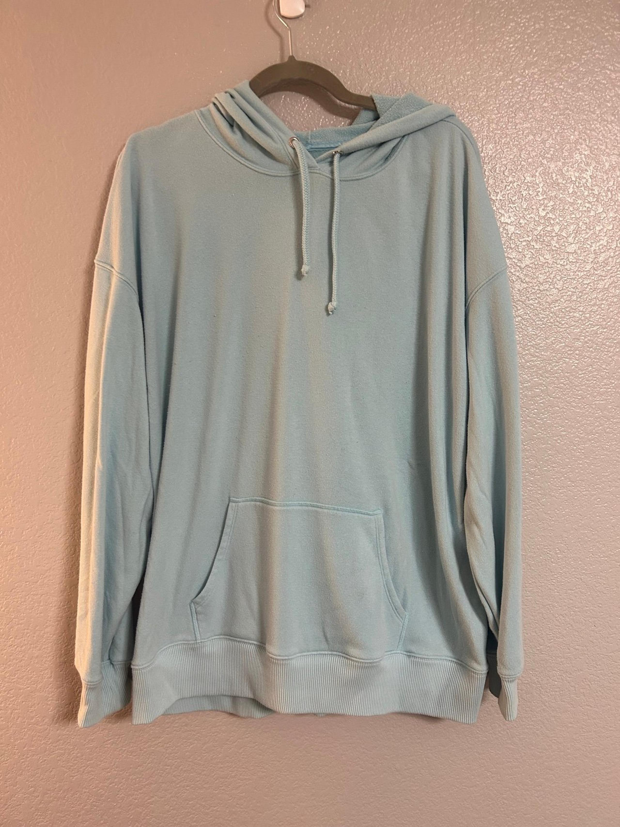 Women’s Victoria’s Secret light blue pull over hoodie sweater size extra-large