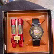 Hot Wheels 30th Anniversary Watch and Car Set Splittin’ Image 1998