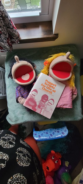 1977 Vintage Professional Puppets by Broadman - Lot of 2 with Script Book
