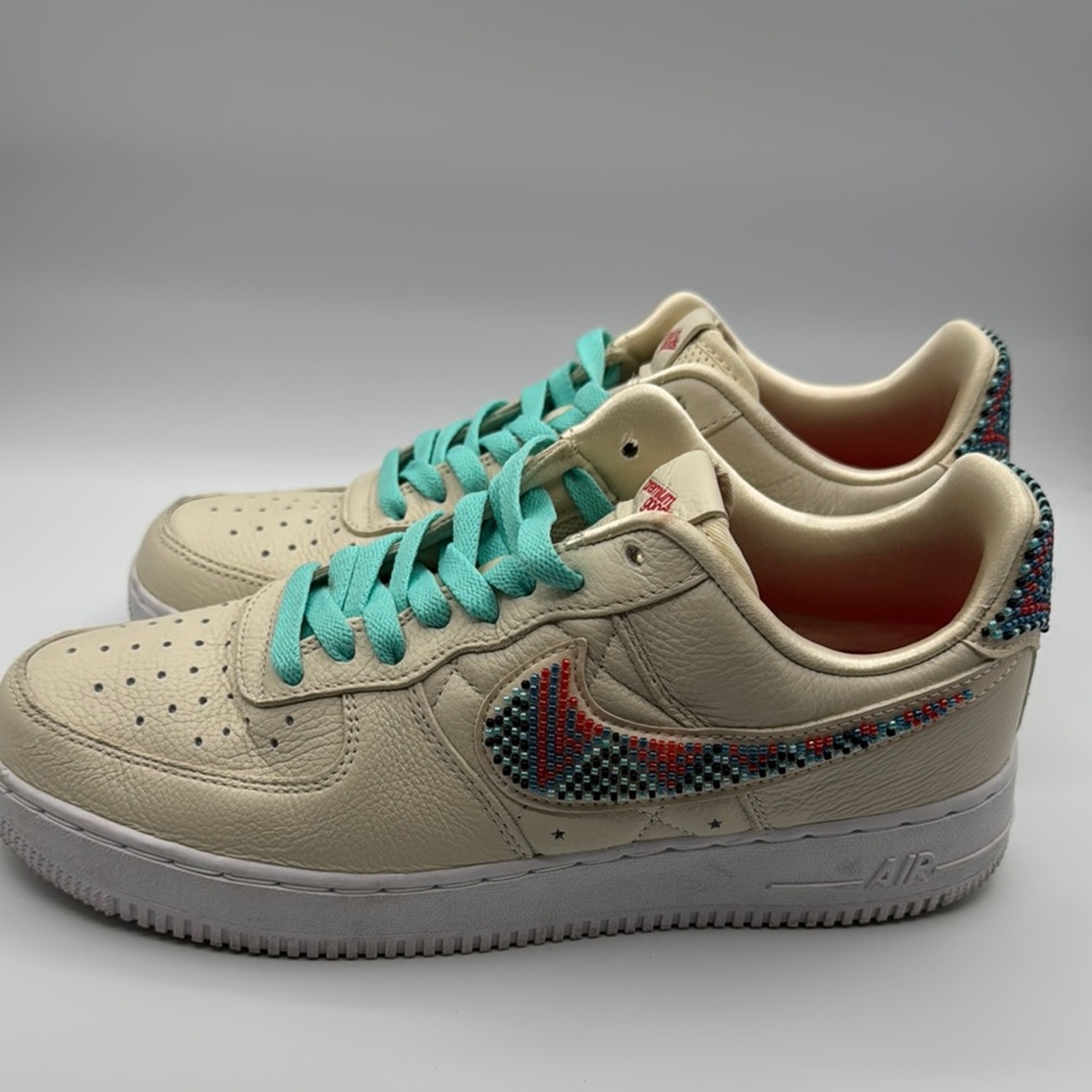 Nike Sneakers - Women’s 10