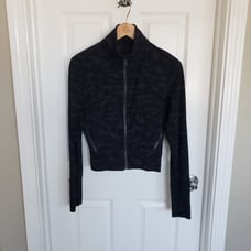 Lululemon Define crop jacket camo