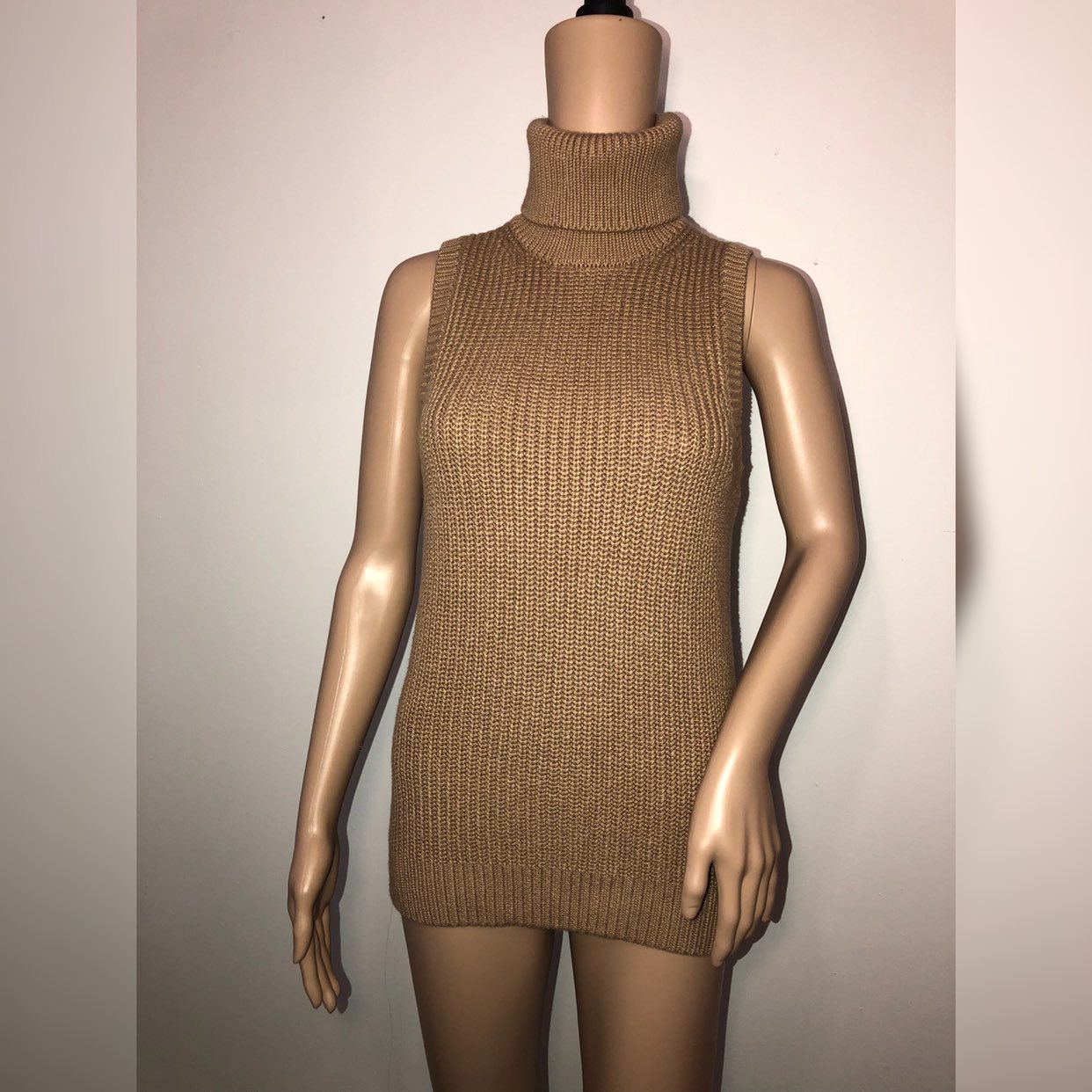 Michael Kors sleeveless turtleneck sweat