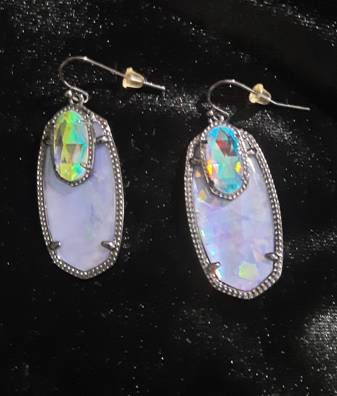 NEW Gorgeous One-of-a-kind Kendra Scott Earrings