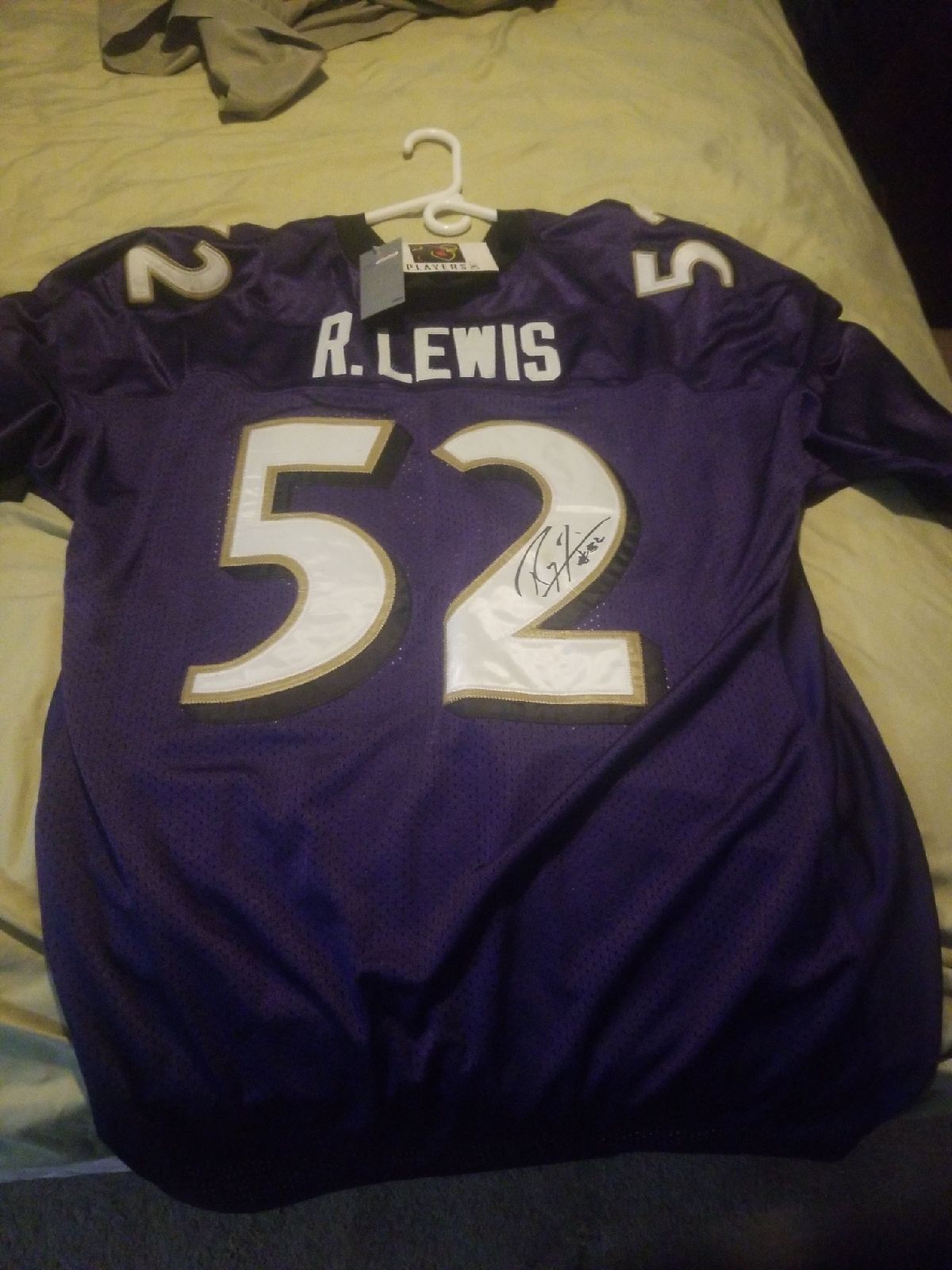 Raven authentic ray lewis signed with c.
