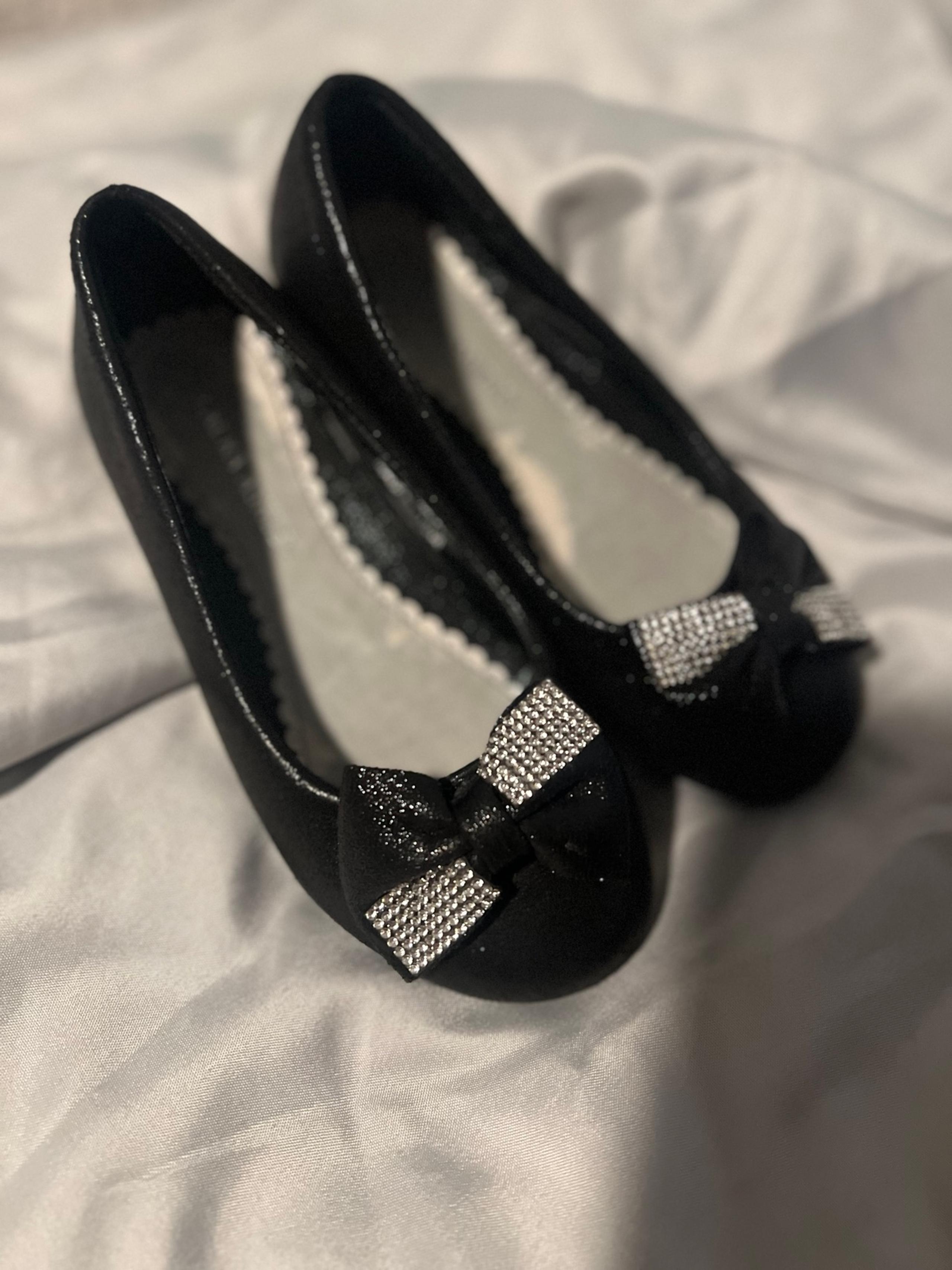 Laura Ashley Kid Flats