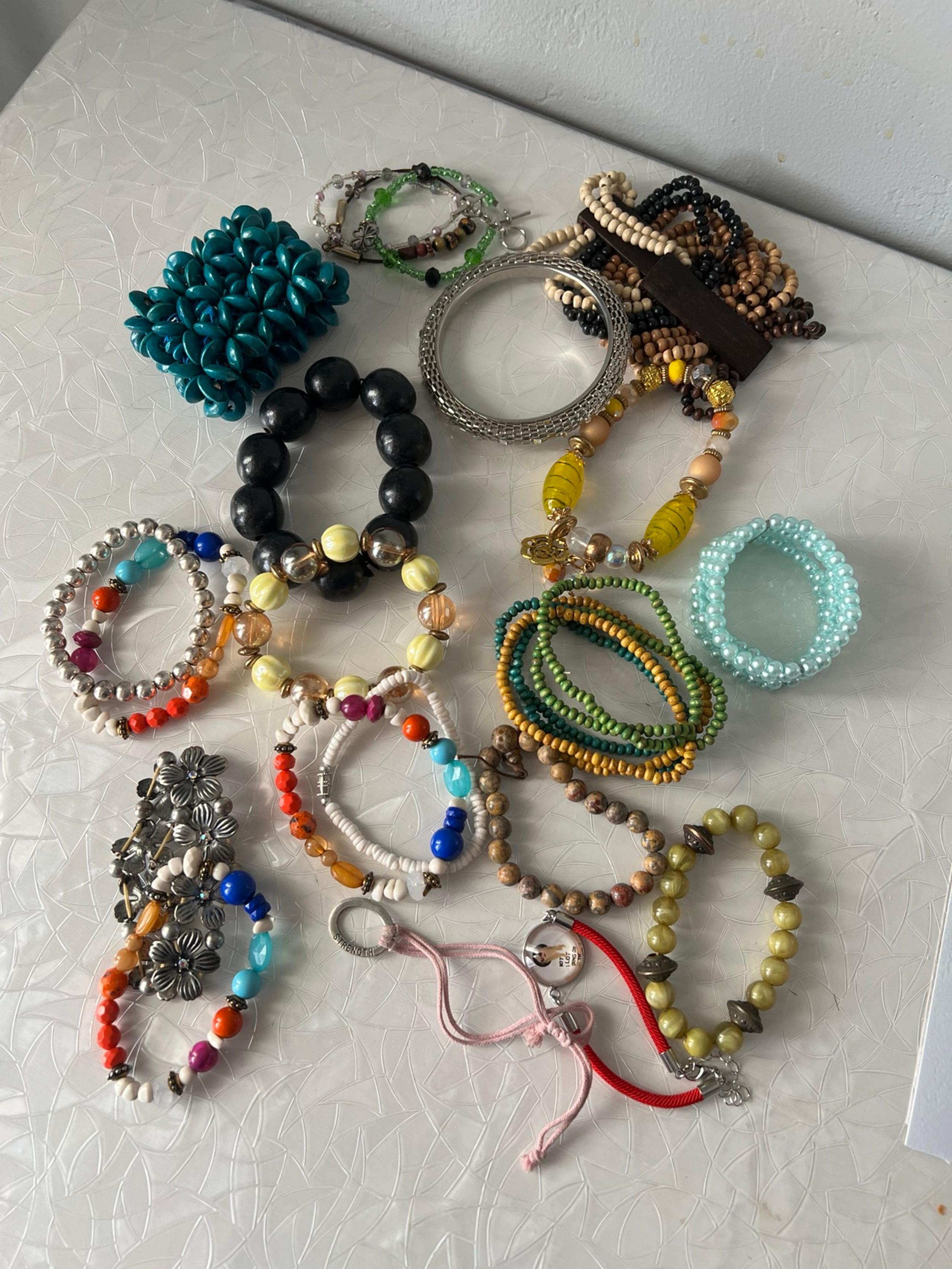 Lot of  Bracelets Mutli Color
Stone, Metal, Glass, Plastic