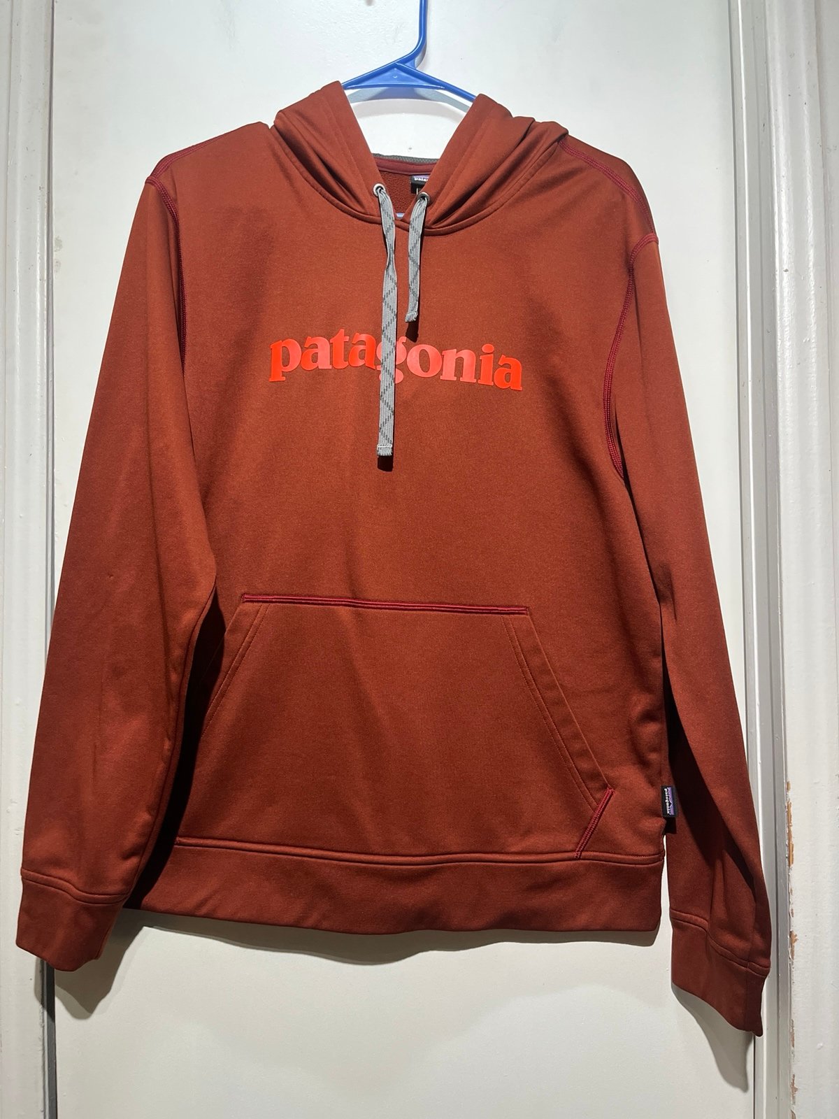 Patagonia men’s pullover hoodie orange logo size medium