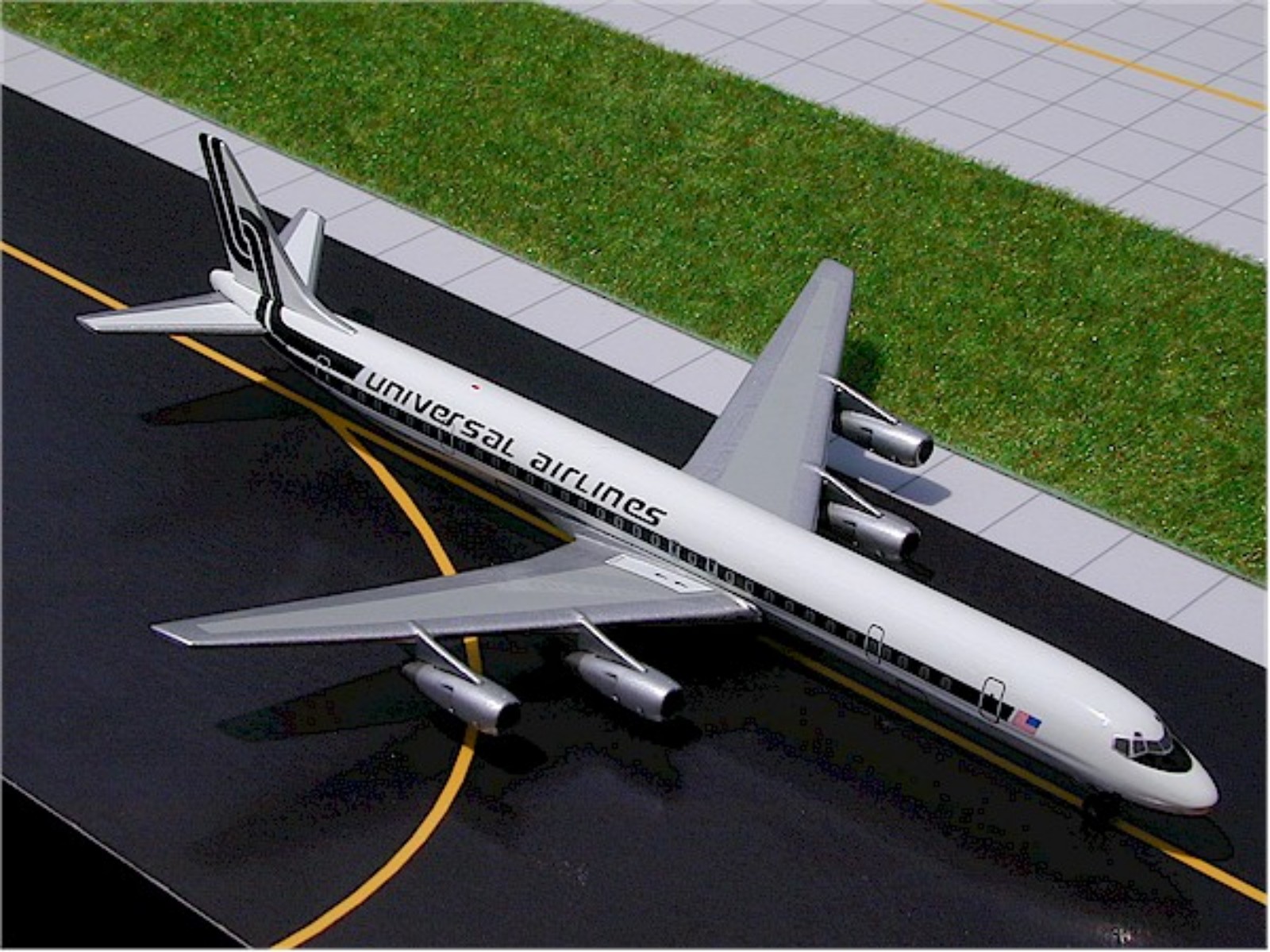 Universal Airlines DC-8-61