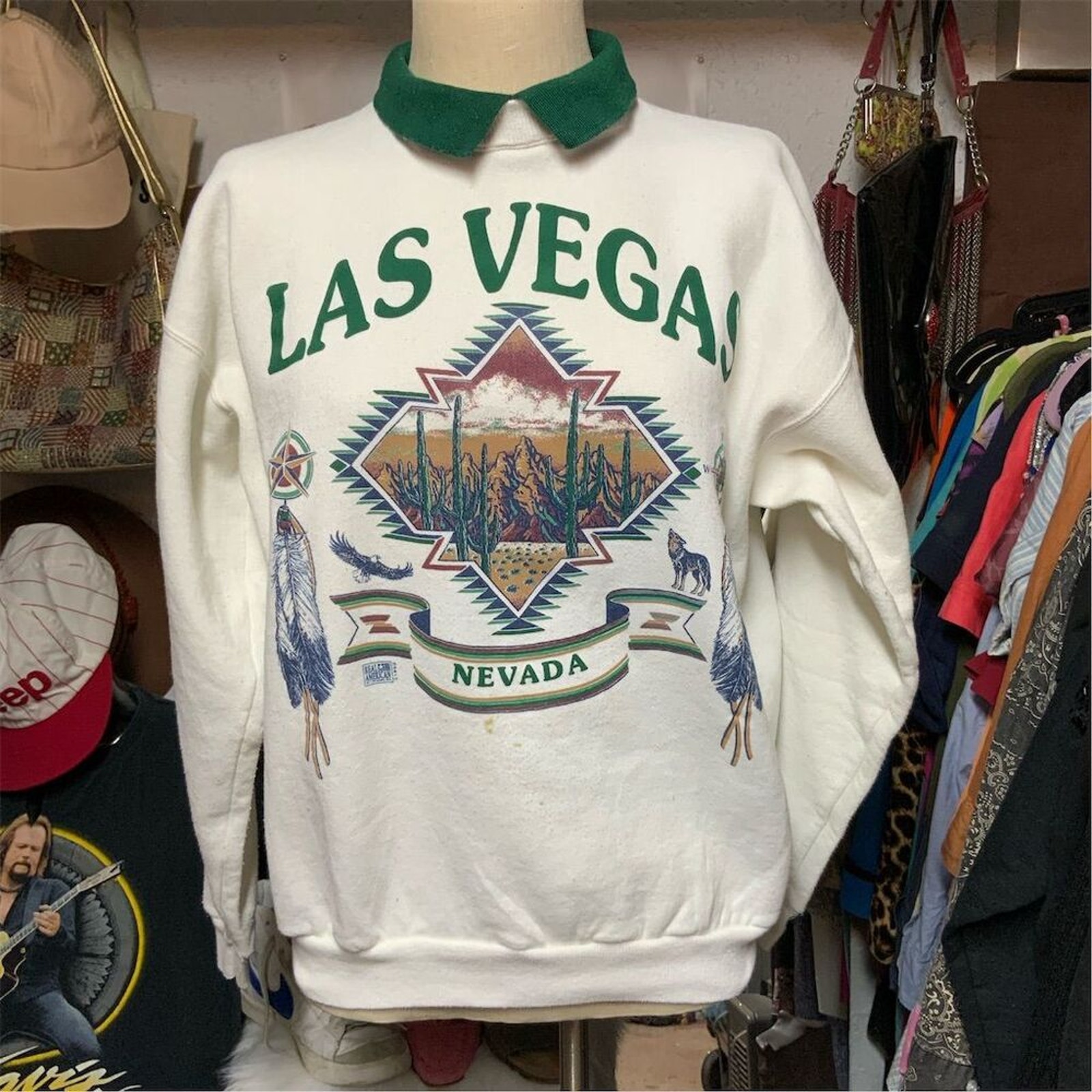 2136. Vintage Las Vegas Nevada Sweatshirt Unisex L White