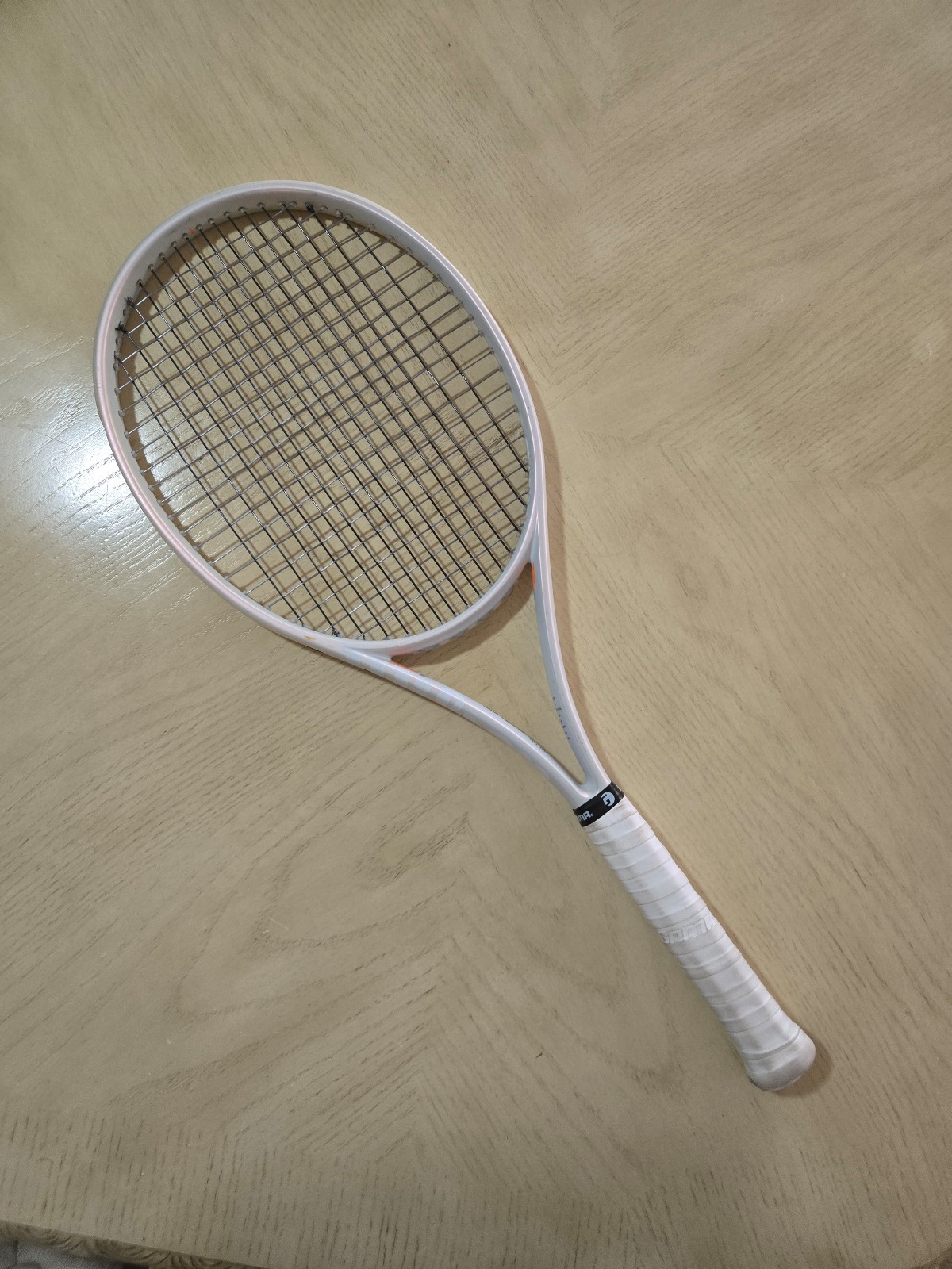 Racket Wilson Shift 99L grip 2