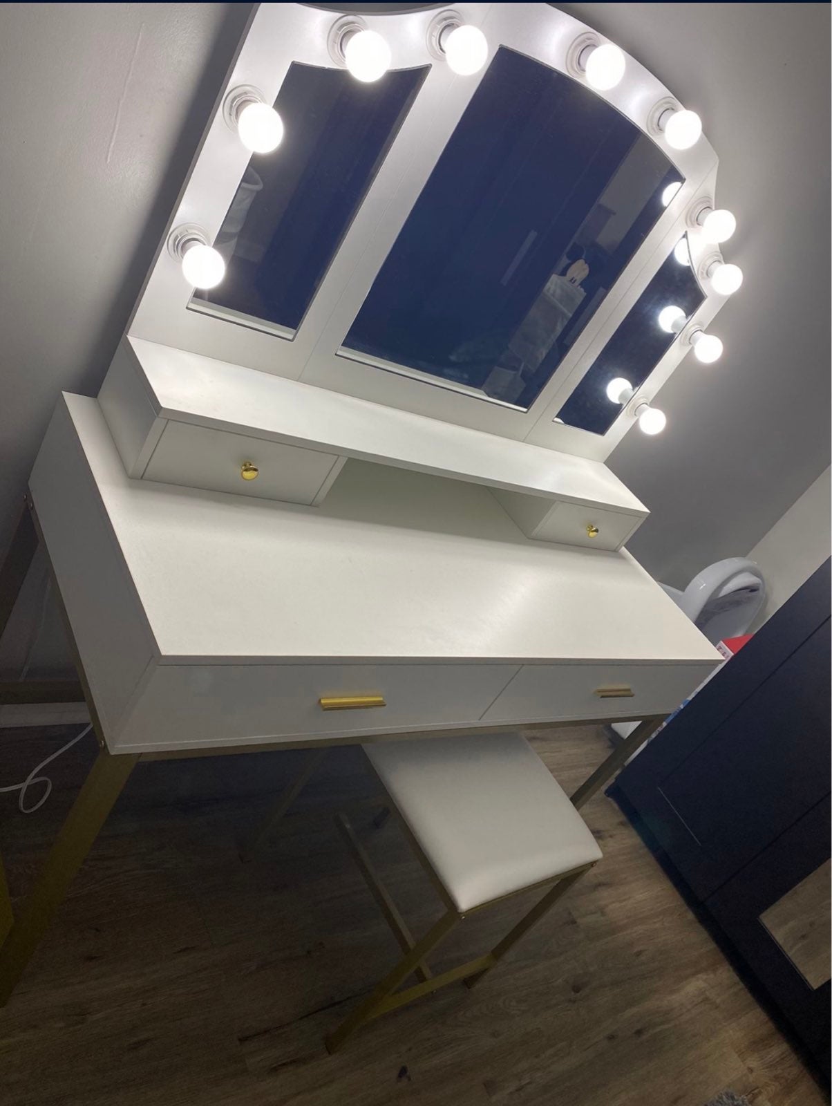 makeup vanity