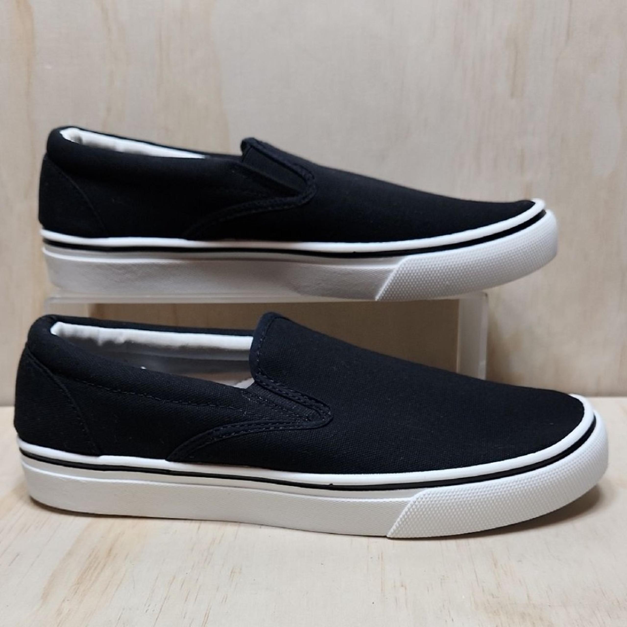 George Black and White Slip-On Sneakers Men 9.5 Loafer Canvas