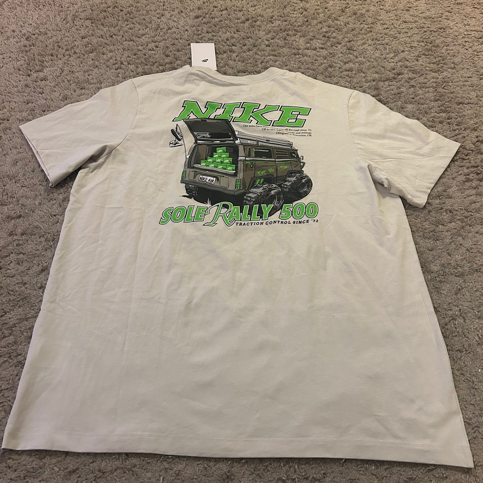 Men’s Nike Sportswear Sole Rally Graphic T-Shirt