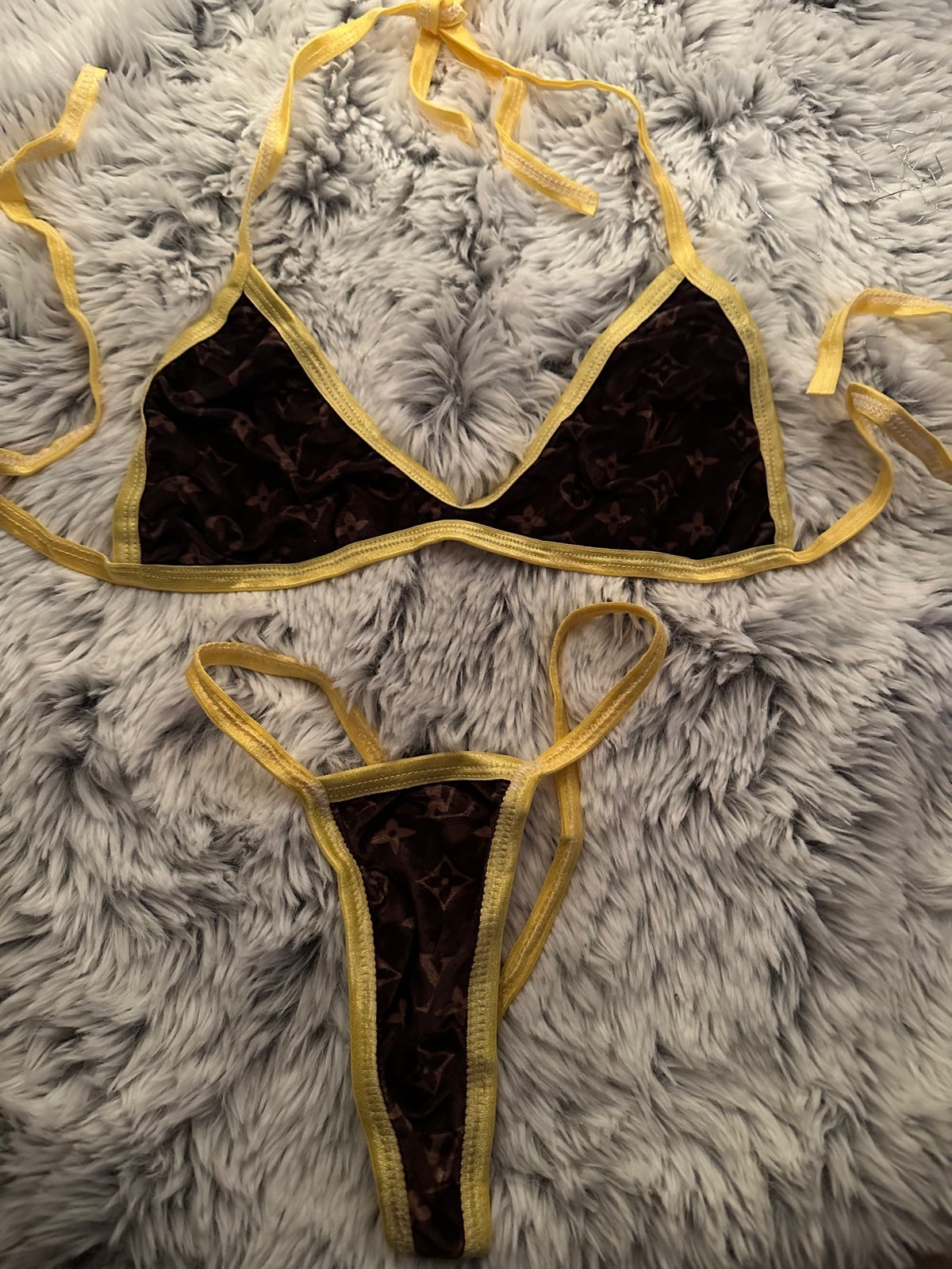 Stripper outfit