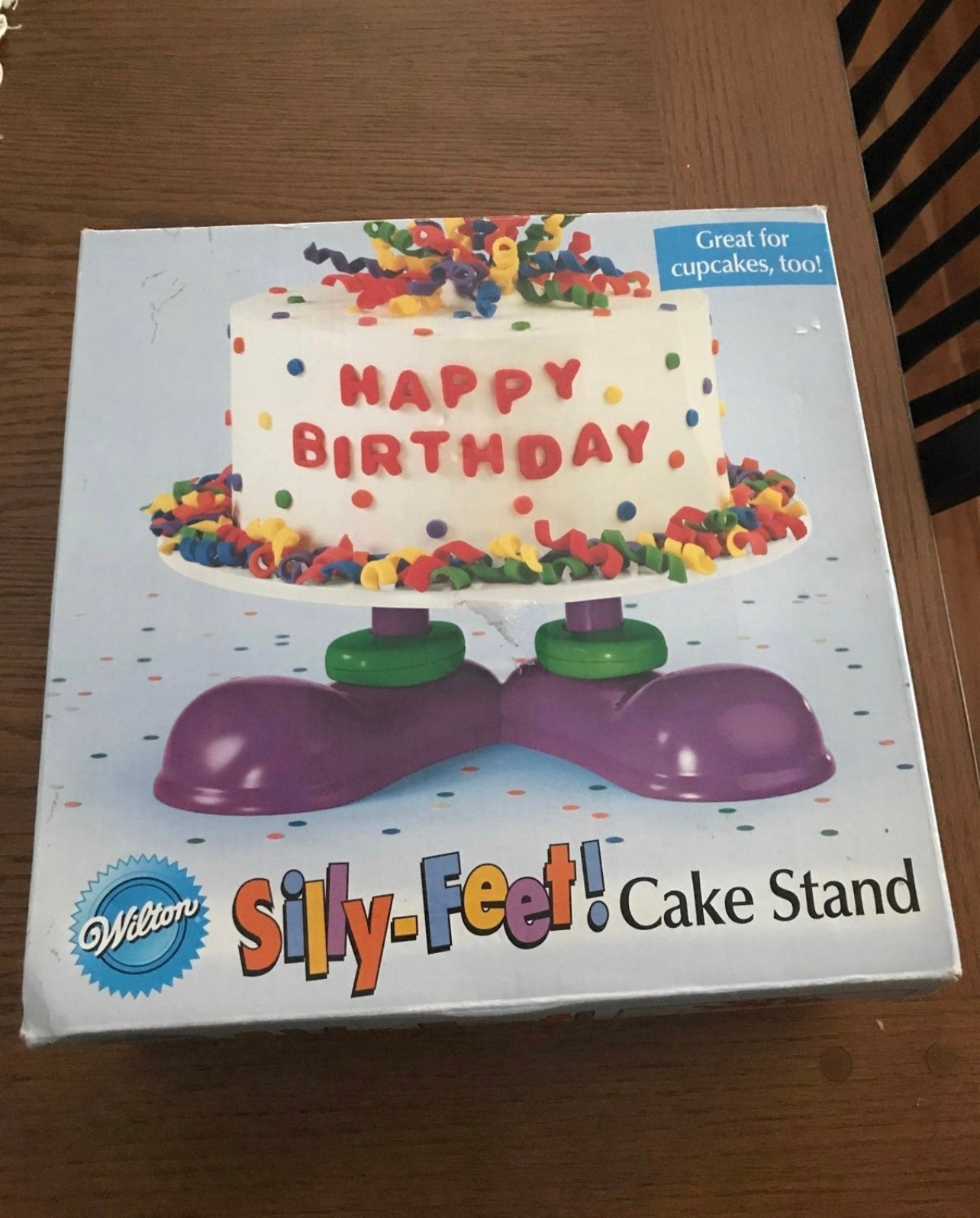Wilton Silly Feet cake stand - retired