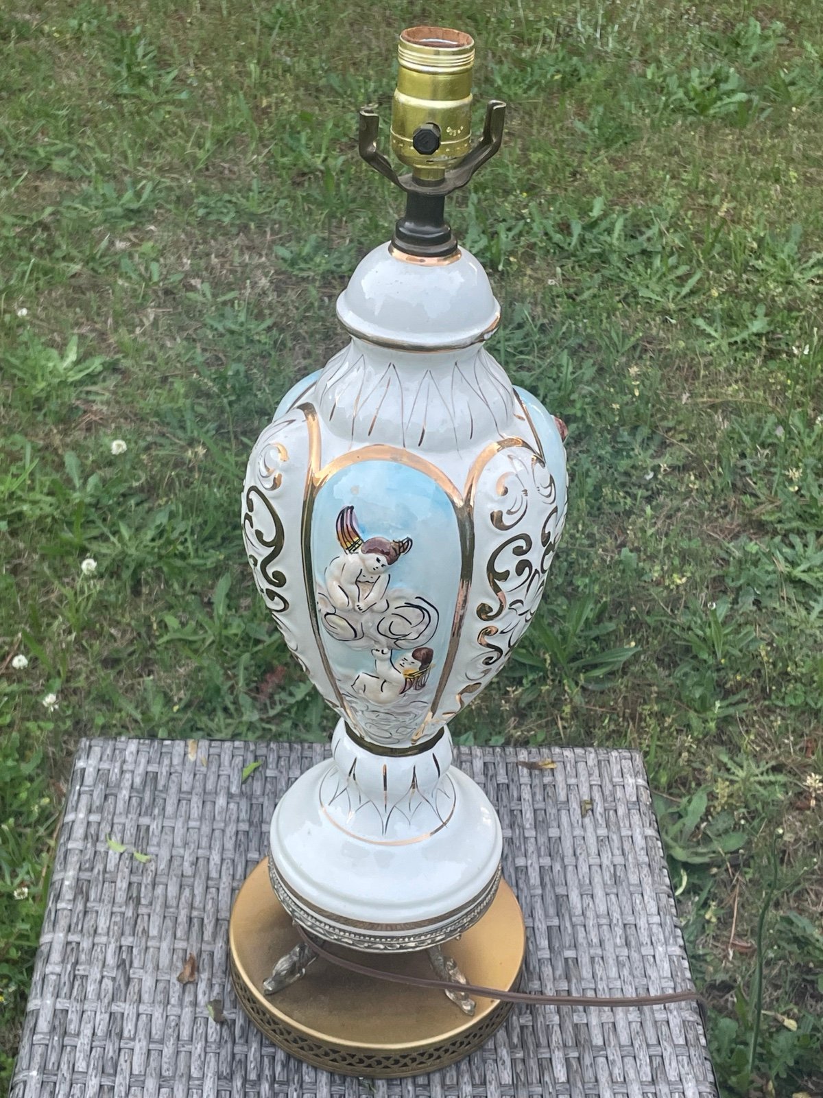 Mid 20th century Itlain Copodimonte Style Porcelain Table Lamp- Cherubs