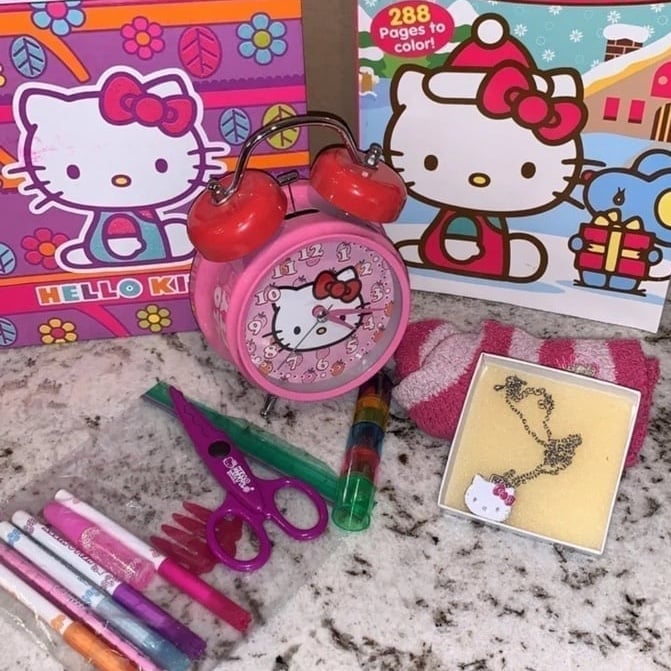 Hello Kitty bundle