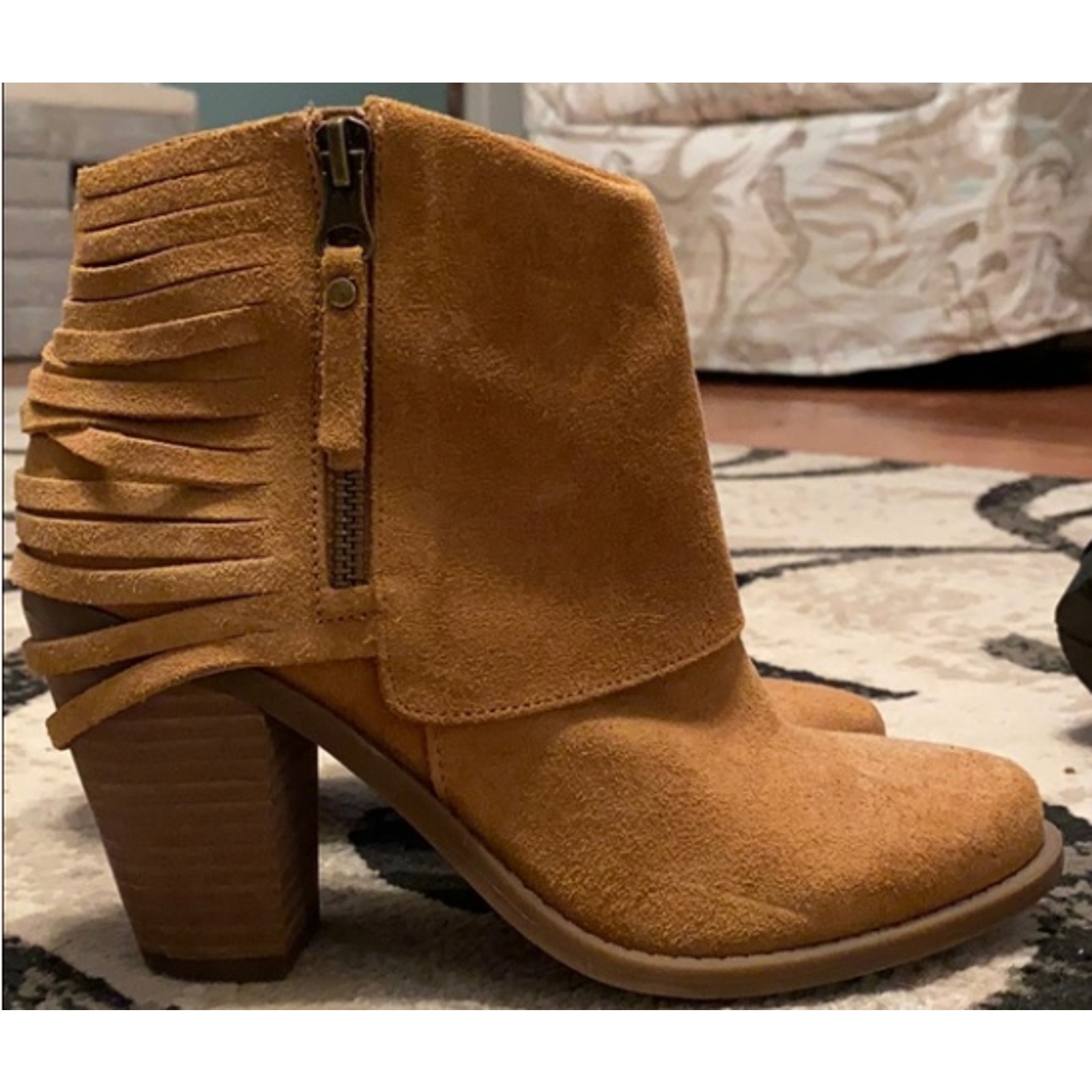 JESSICA SIMPSON Cerrina Honey Brown Suede Leather Boots Womens Size 8.5