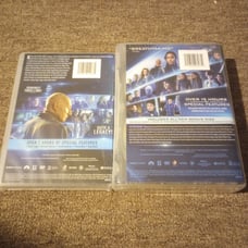 Star Trek Discovery and Picard complete series DVD combo set!!