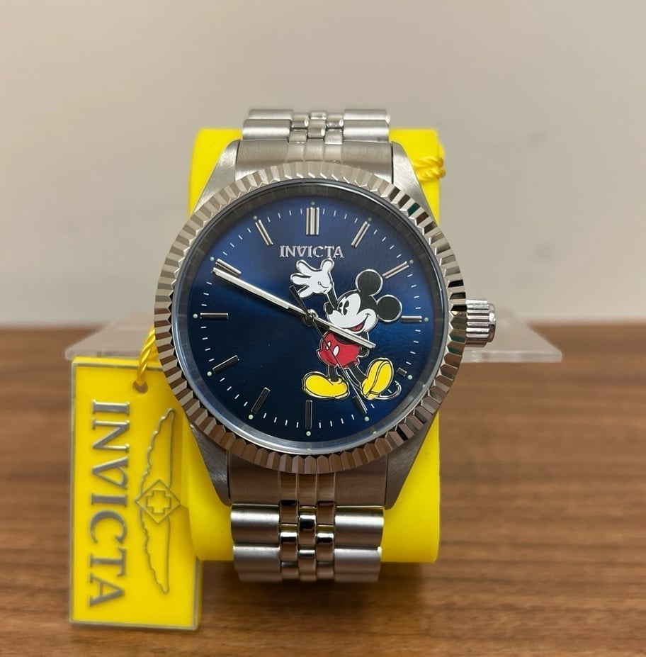 Invicta Disney Limited Edition Mickey Mouse Men’s Watch