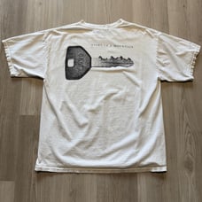 Vintage 90's Jeep There's Only One Start Up a Mountain Car Key White Shirt Sz XL