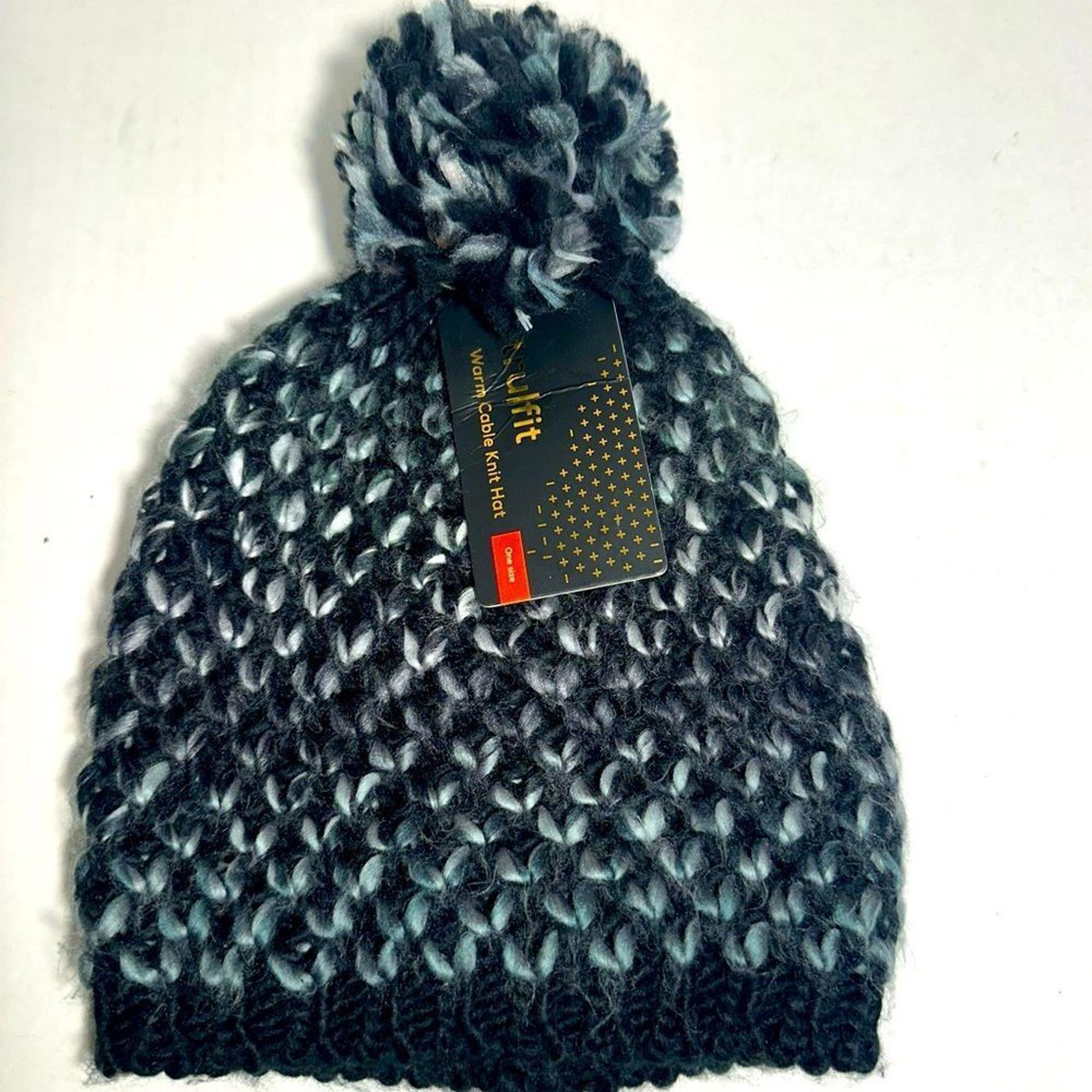 Tru | fit cable knit beanie hat Pom Pom on top Warm