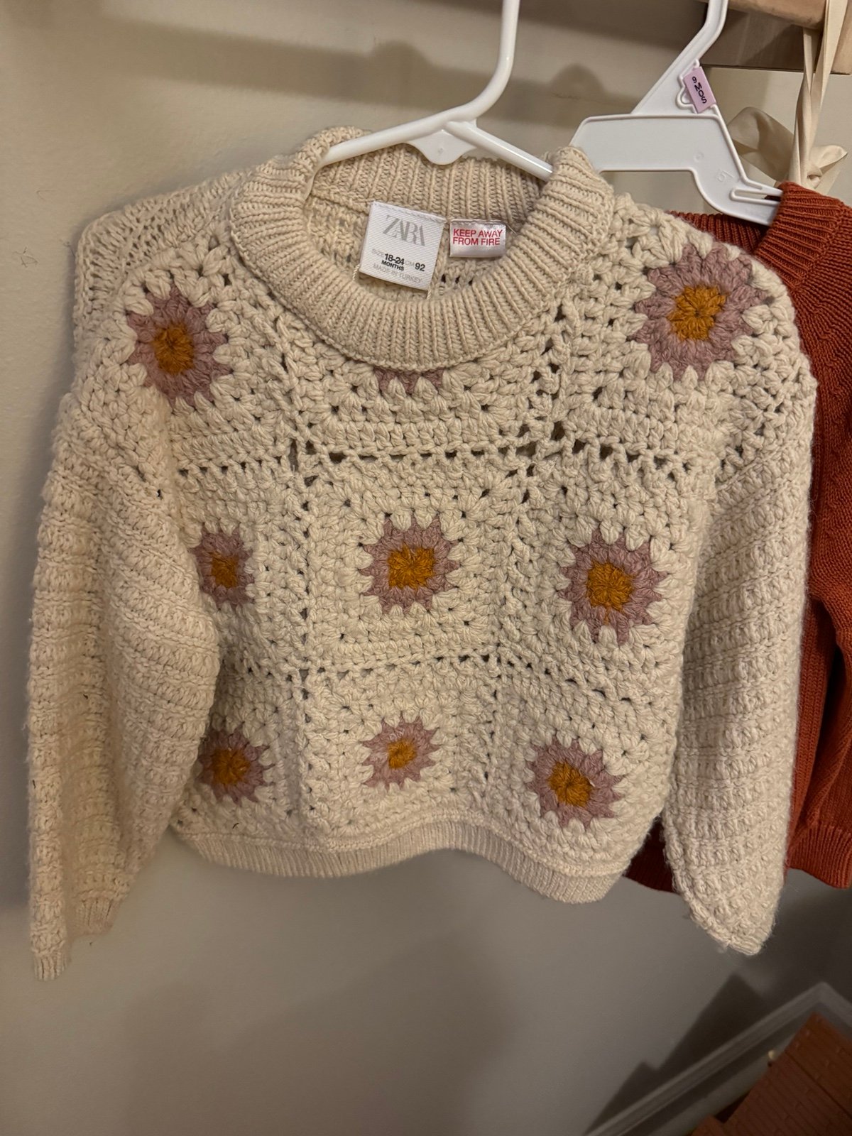 Zara crochet flower sweater