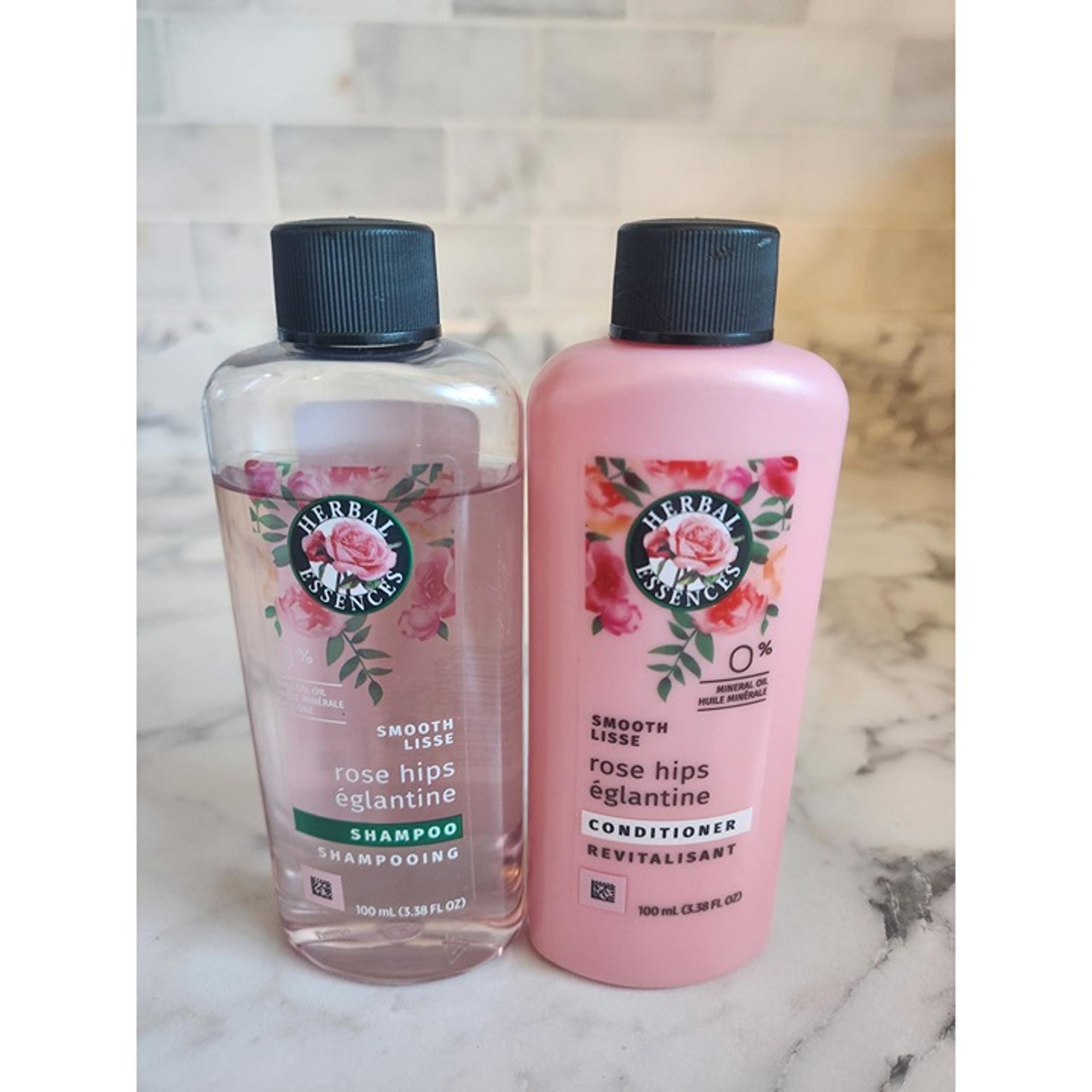 Herbal Essences Smooth Lisse Rose Hips Shampoo & Conditioner Set 100 ml Each