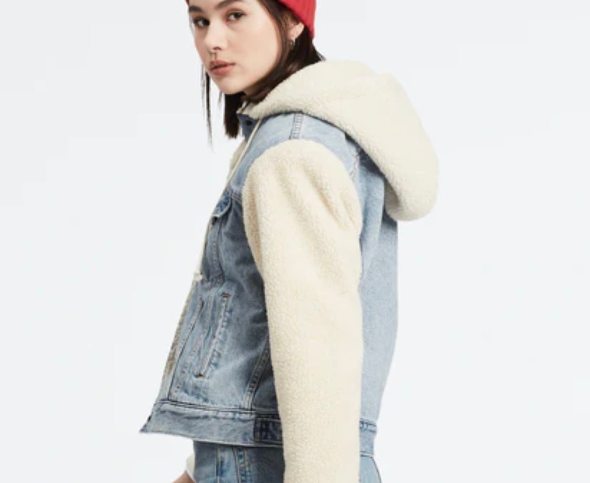 Levi’s EX-BOYFRIEND SHERPA HOODED DENIM JEAN TRUCKER JACKET SIZE SMALL W/ HOOD