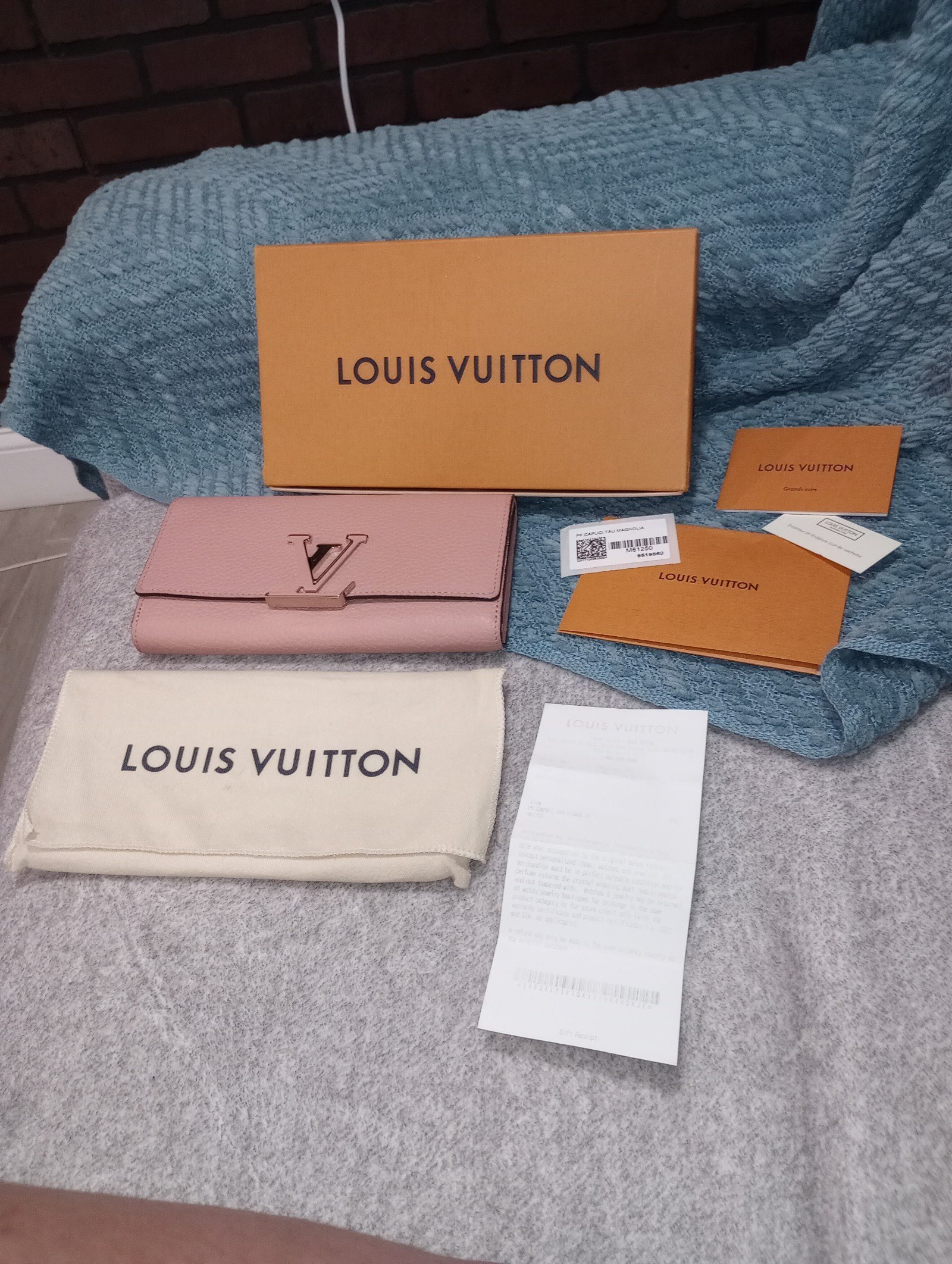 Louis Vuitton Capucines Wallet