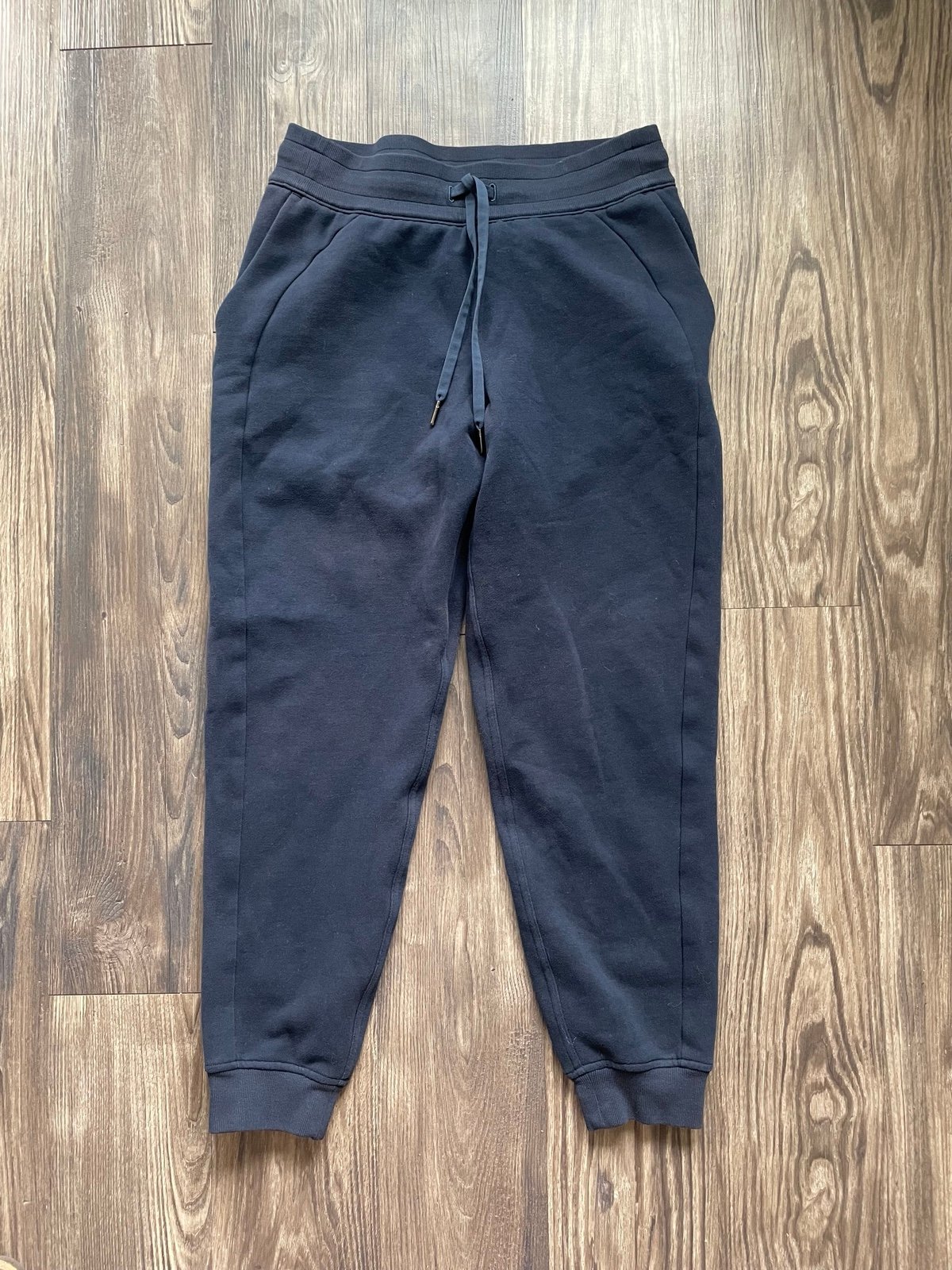 Lululemon True Navy Scuba Joggers Size 8