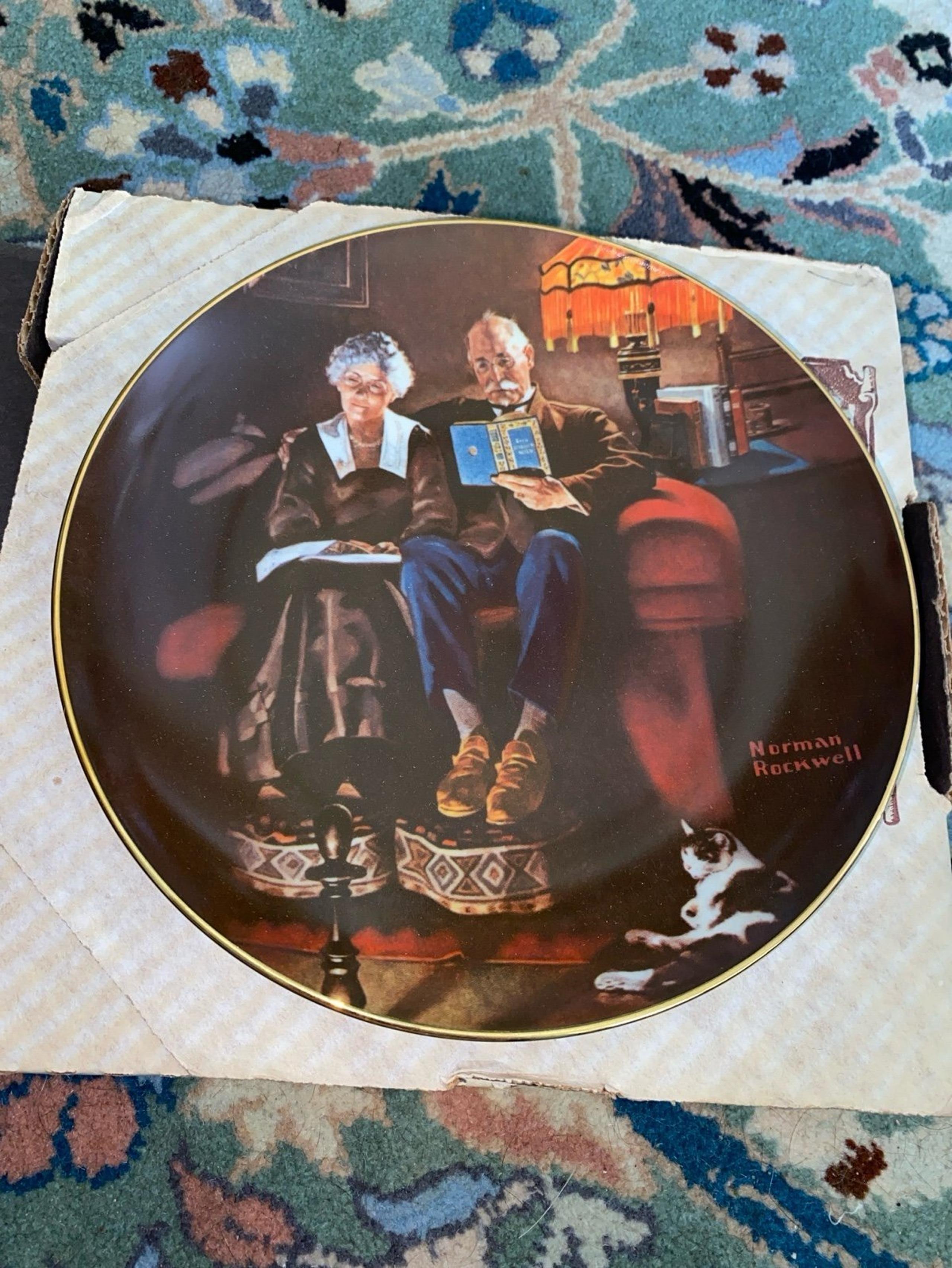 Vintage plates Set (2)