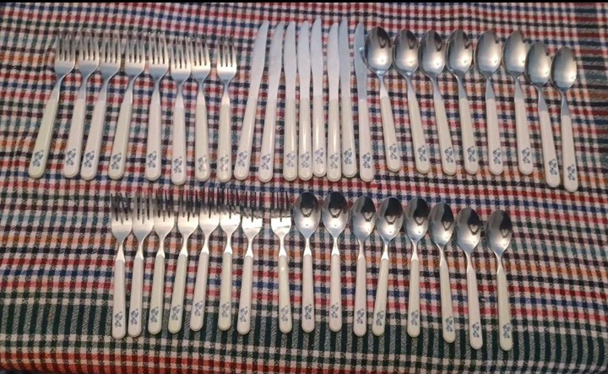 Pfaltzgraff  40 Pc Serv FOR 8 Stainless Steel Flatware In Excellent Condition