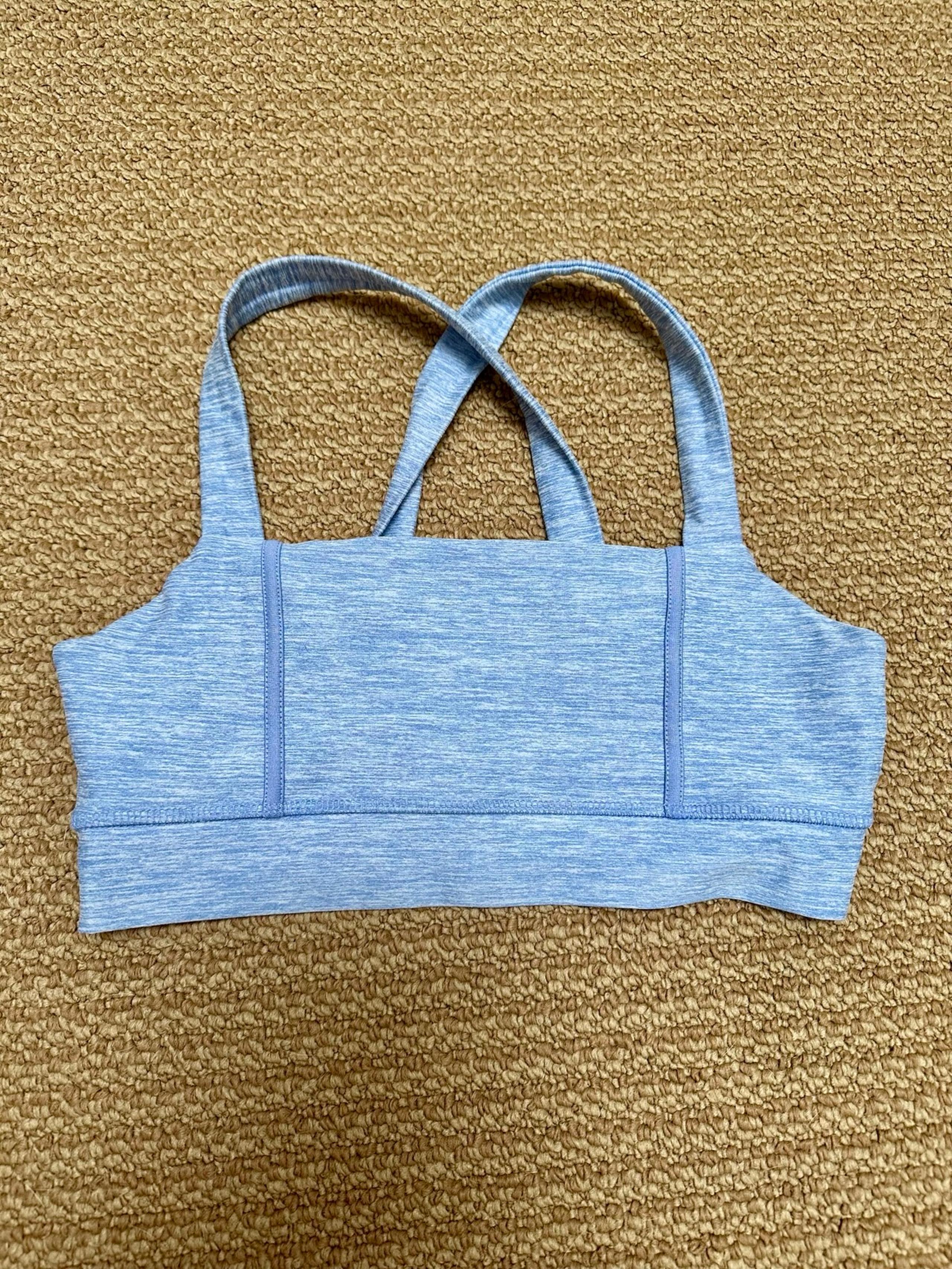 Women’s forever 21 sports bra
