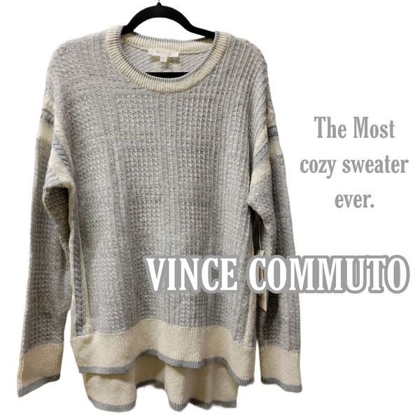 NWT vince commuto plush think knit soft beautiful hi-lo sweater. Great gift!