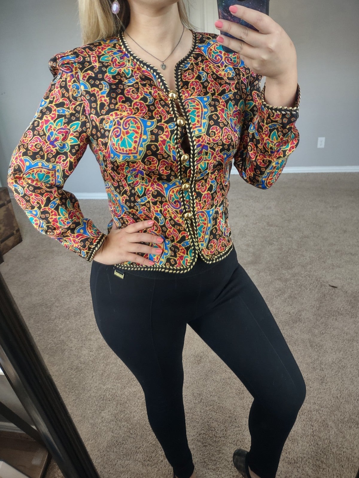 Stunning Gotti 80s sophisticated boss lady vibes silk button down top/ jacket
