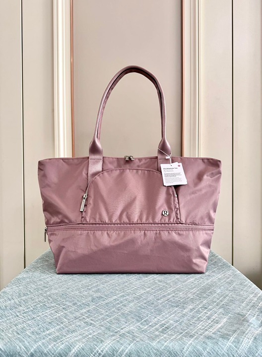 Lululemon City Adventurer Handbag for women