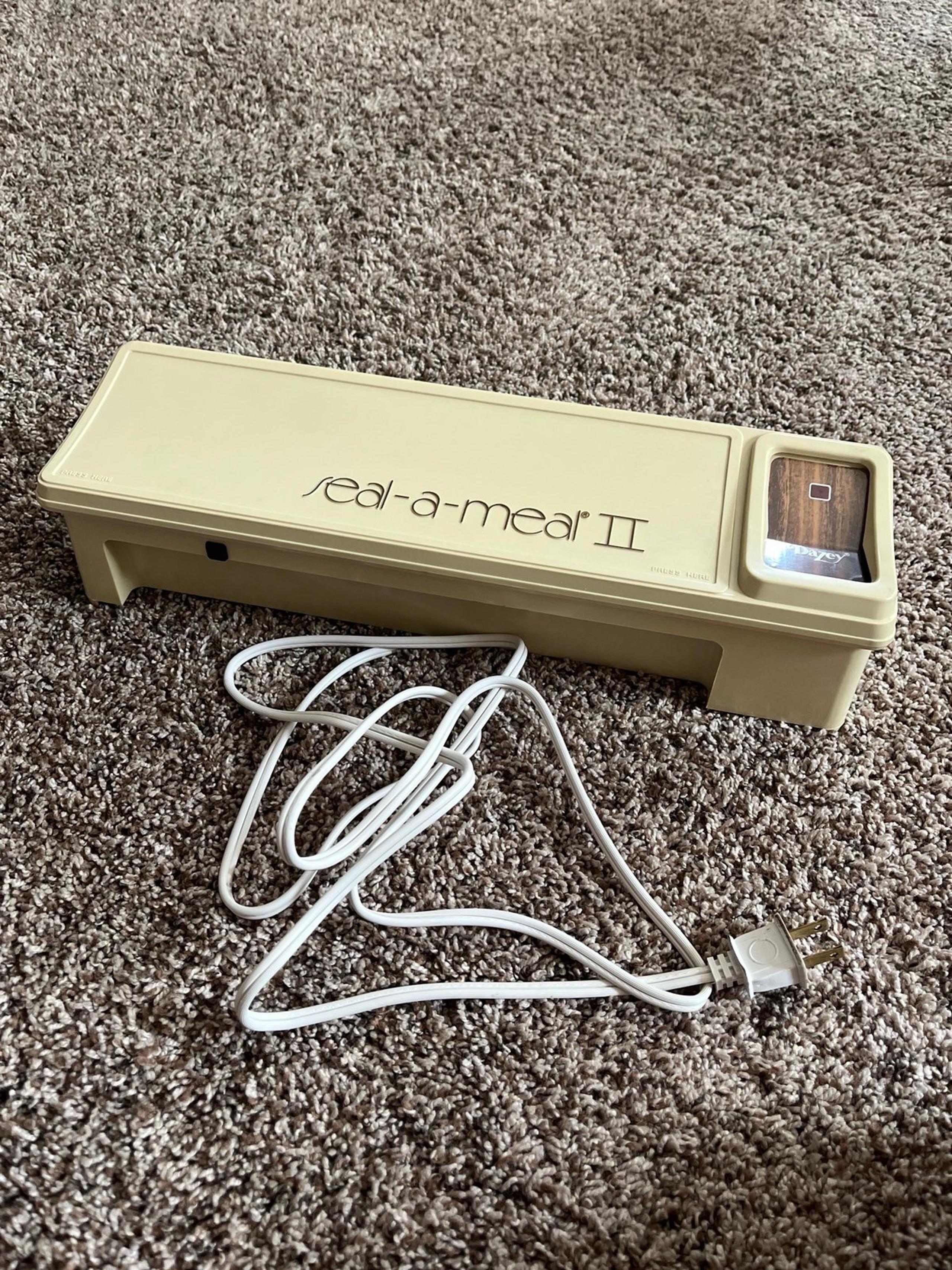 Vintage Dazey Seal-a-Meal II Food Sealer