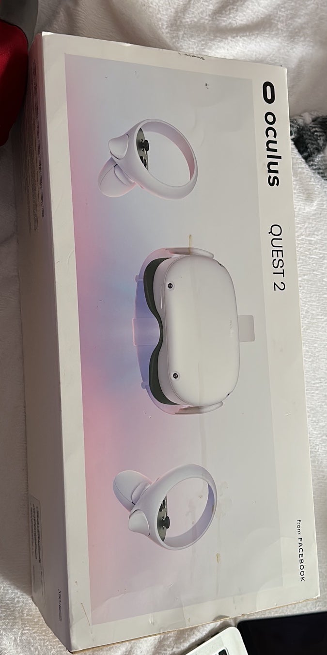 OCU LUS Quest 2 VR Headset