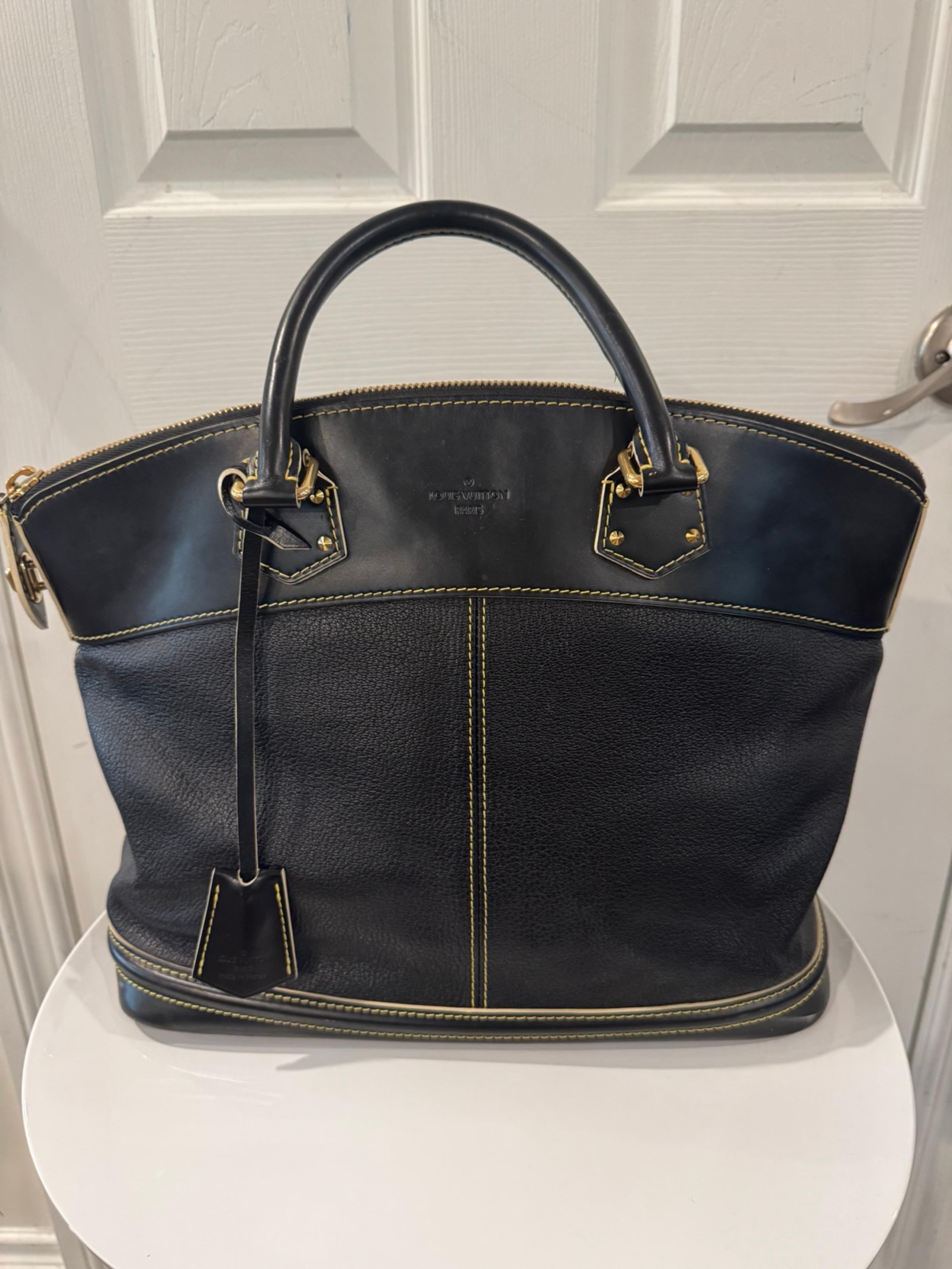 LOUIS VUITTON Suhali Lockit Black