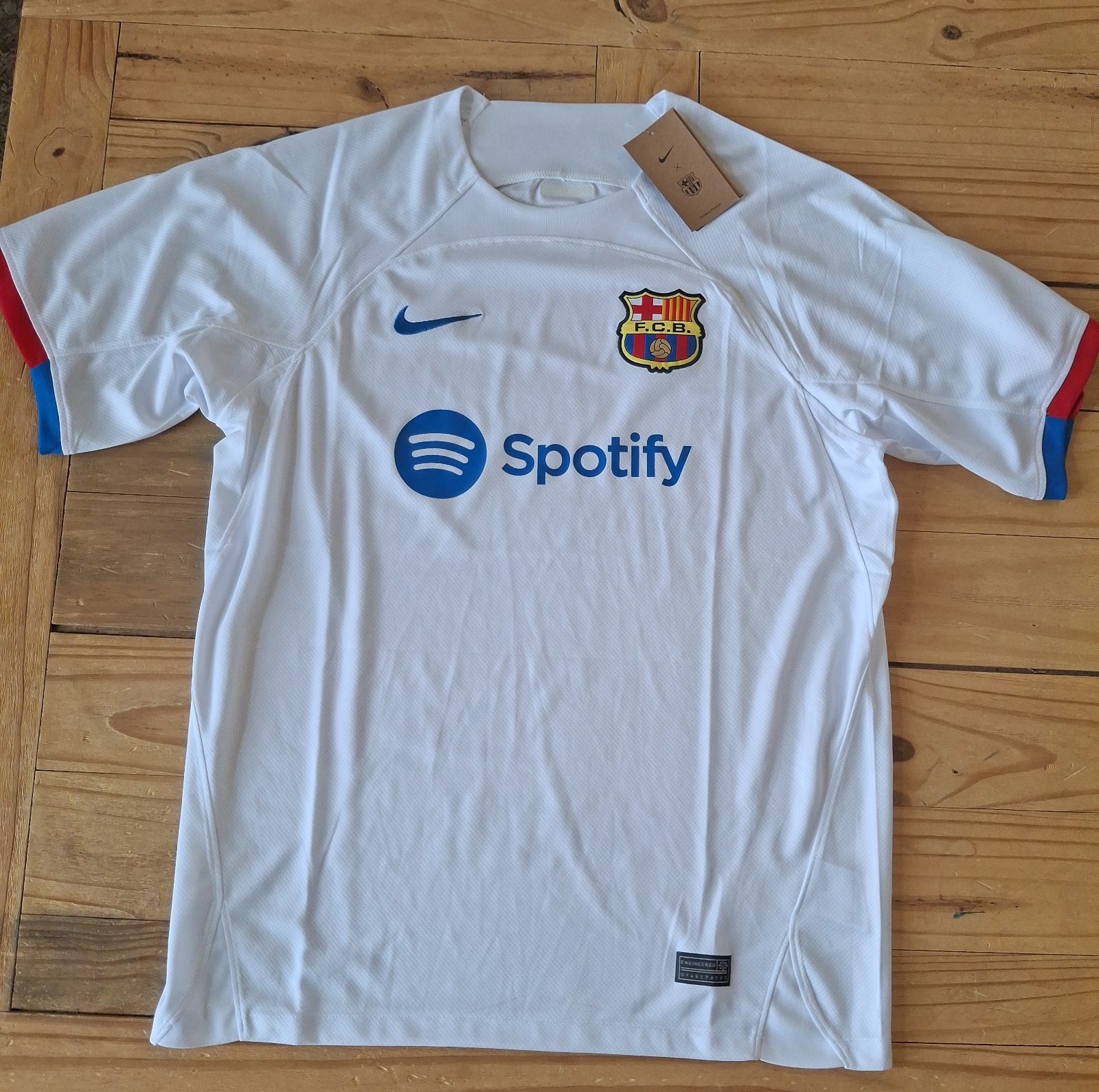 Barcelona away 23/24
