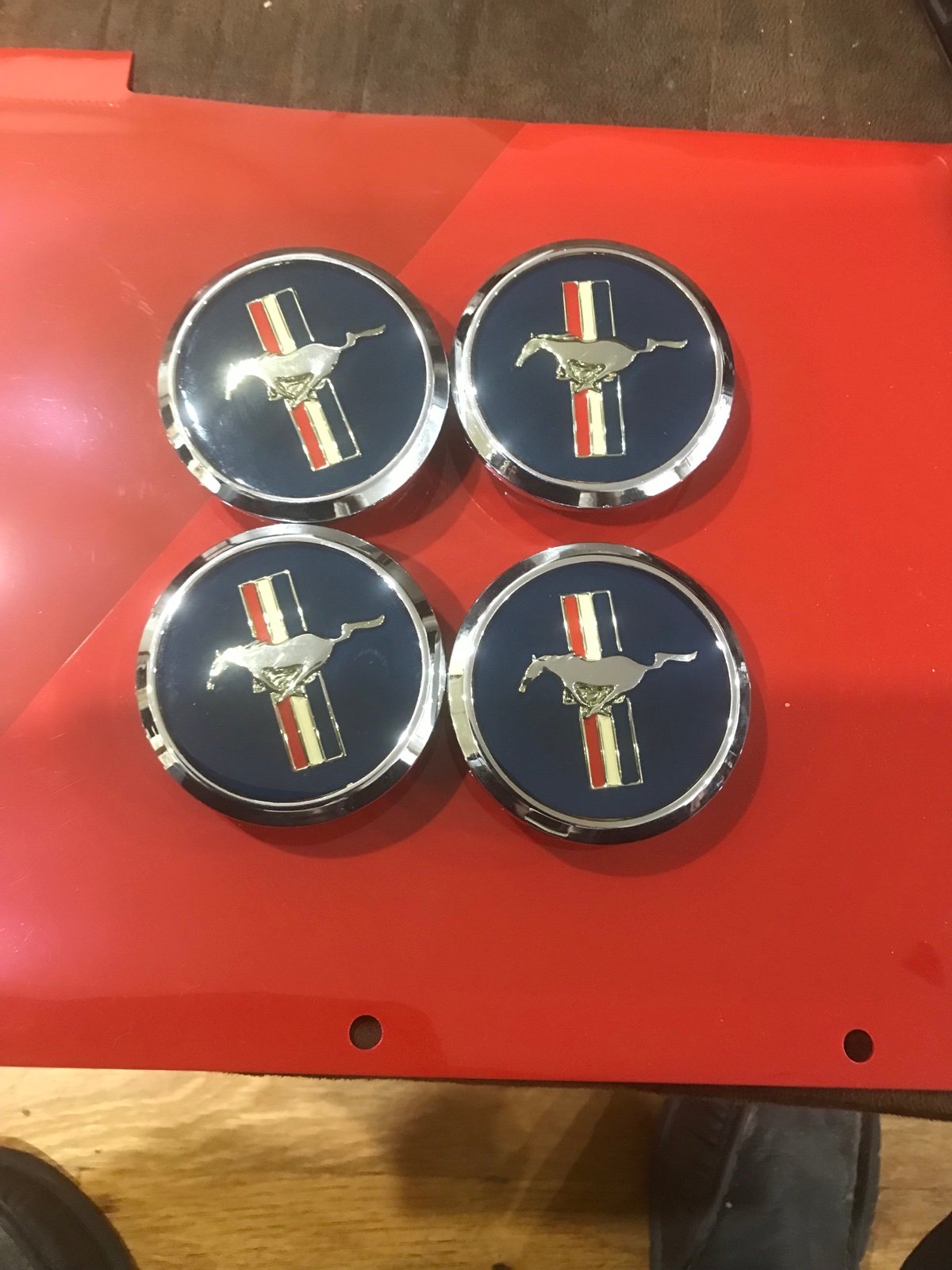 4 Mustang Center cap Emblems 68mm Set of 4