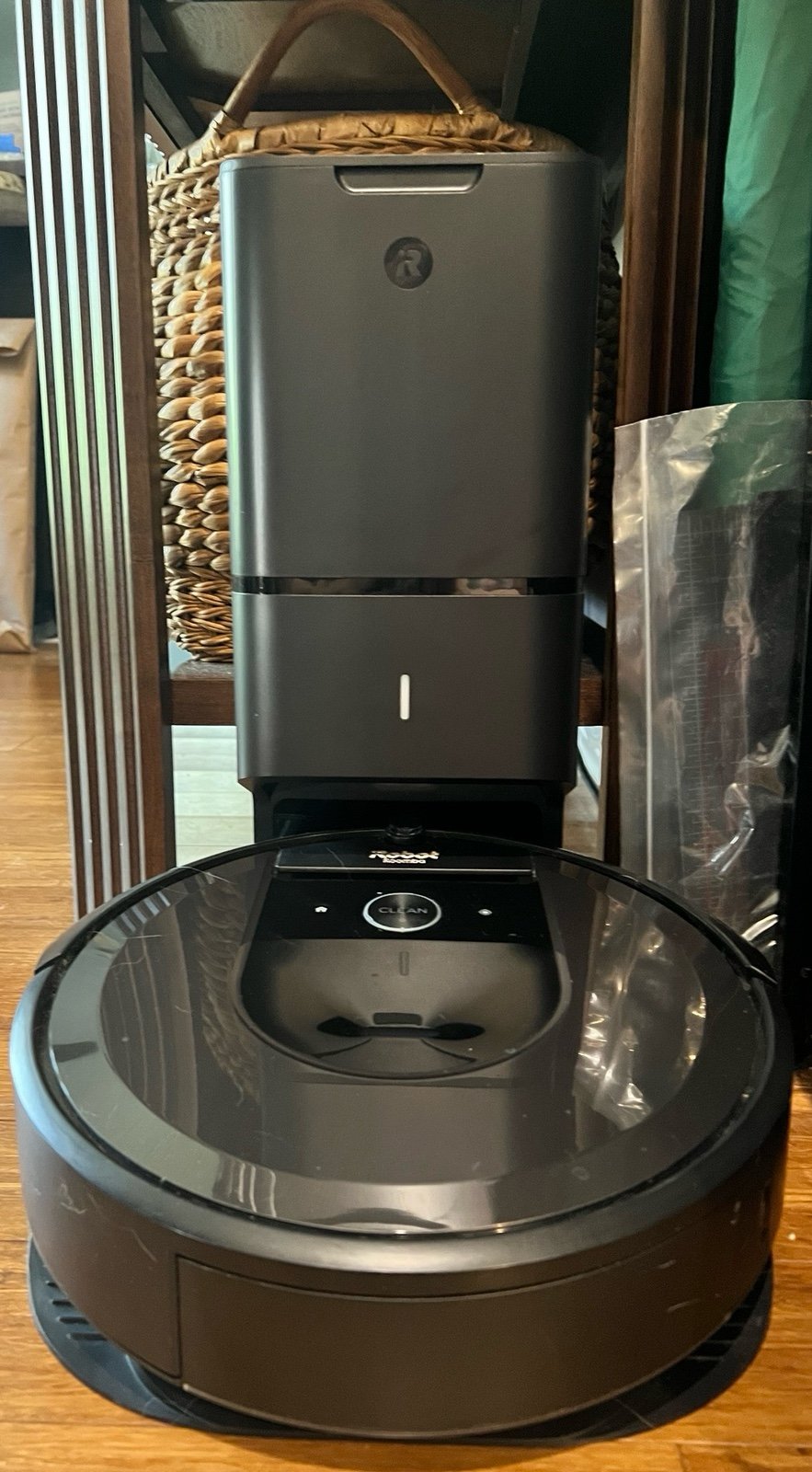 iRobot Roomba i7+