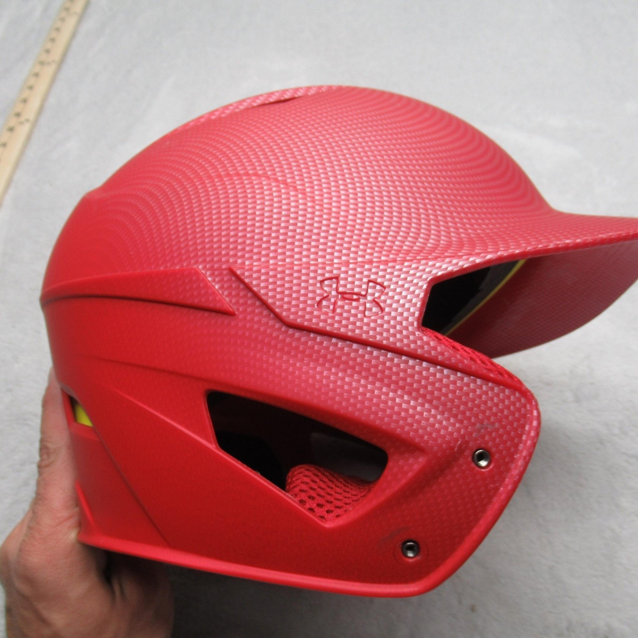 Under Armour Baseball Helmet Red Sm Medium 6 1/2 - 7 1/2 Vented NOCSAE Certified