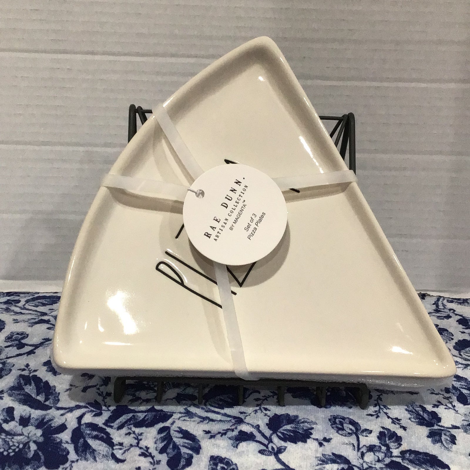 #623 Rae Dunn SET OF 3 PIZZA PLATES