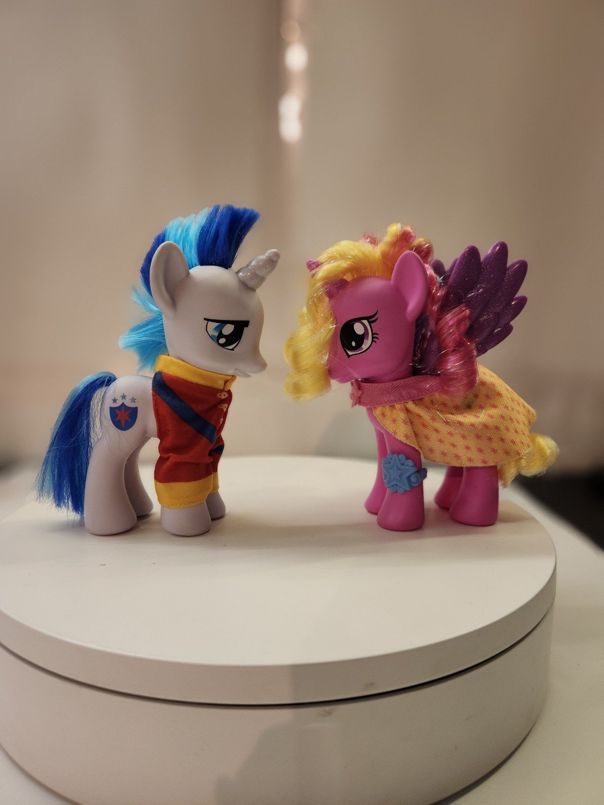 My Little Pony G4 Prince Shining Armor & Princess Cadance Brushable Figures, Wed